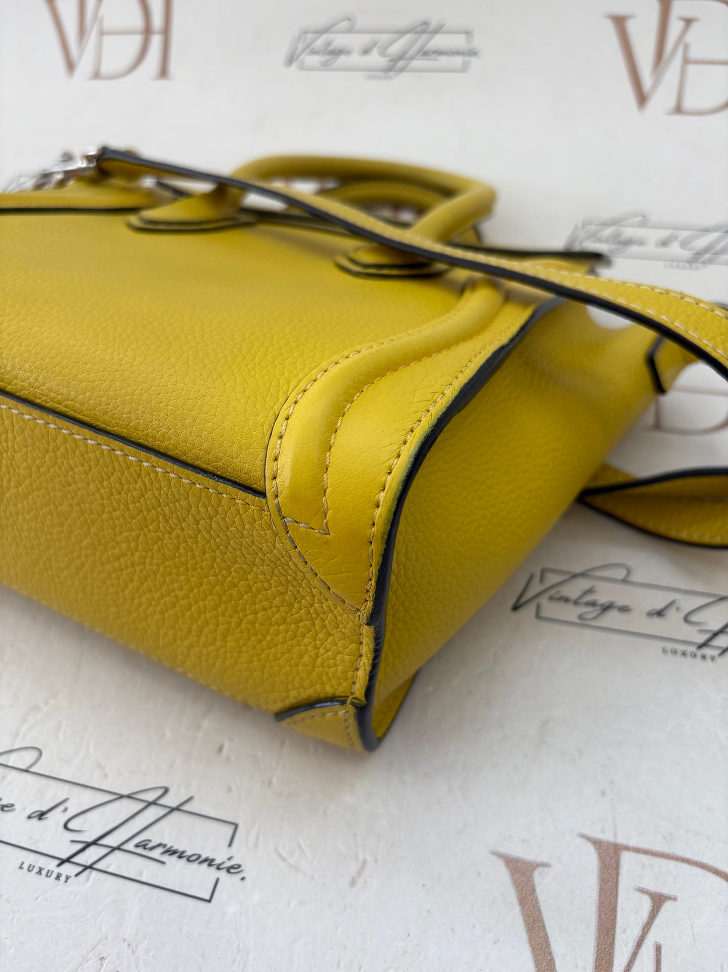 383887 - Céline Luggage Nano