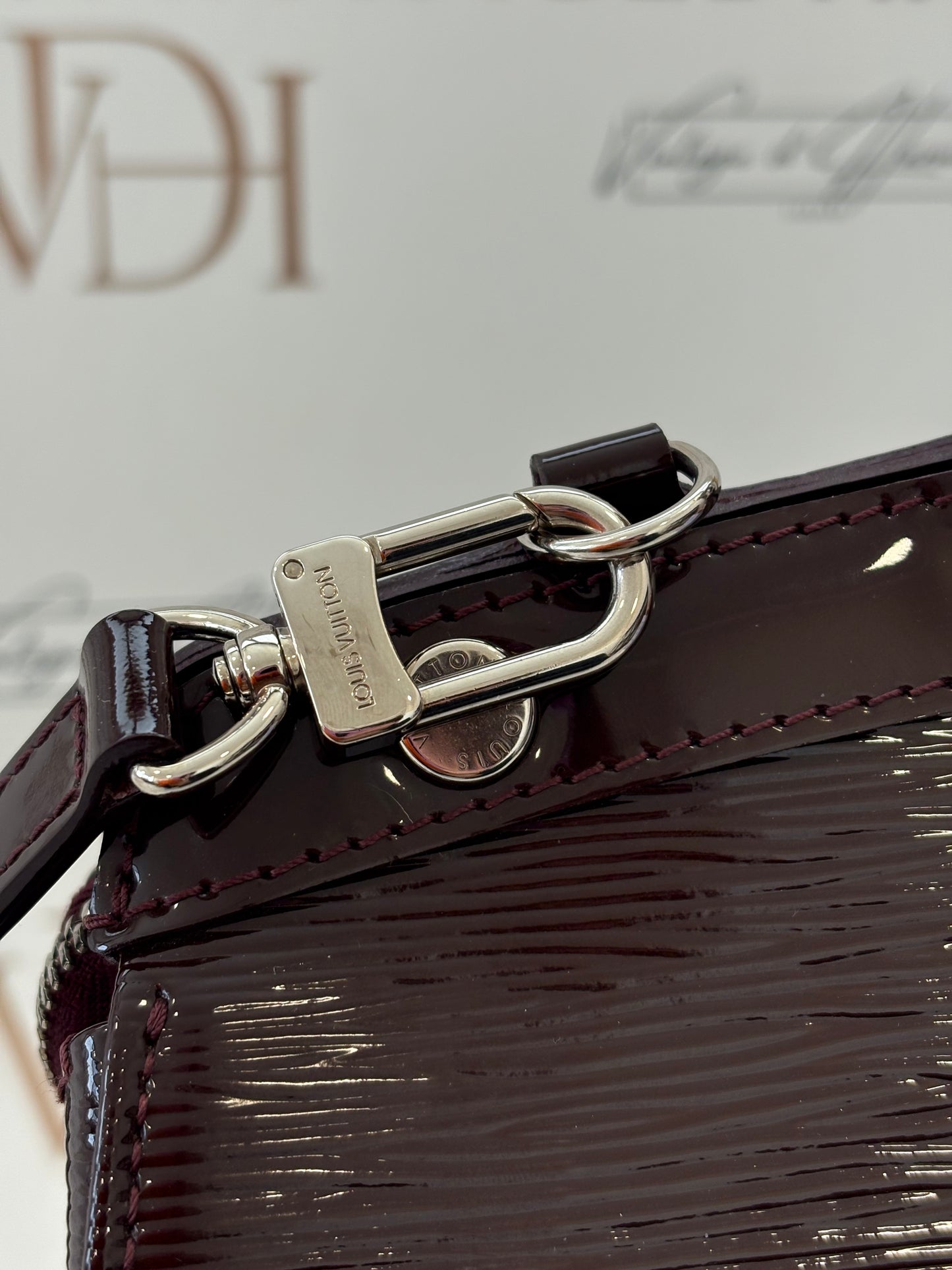 384122 - Louis Vuitton Brea