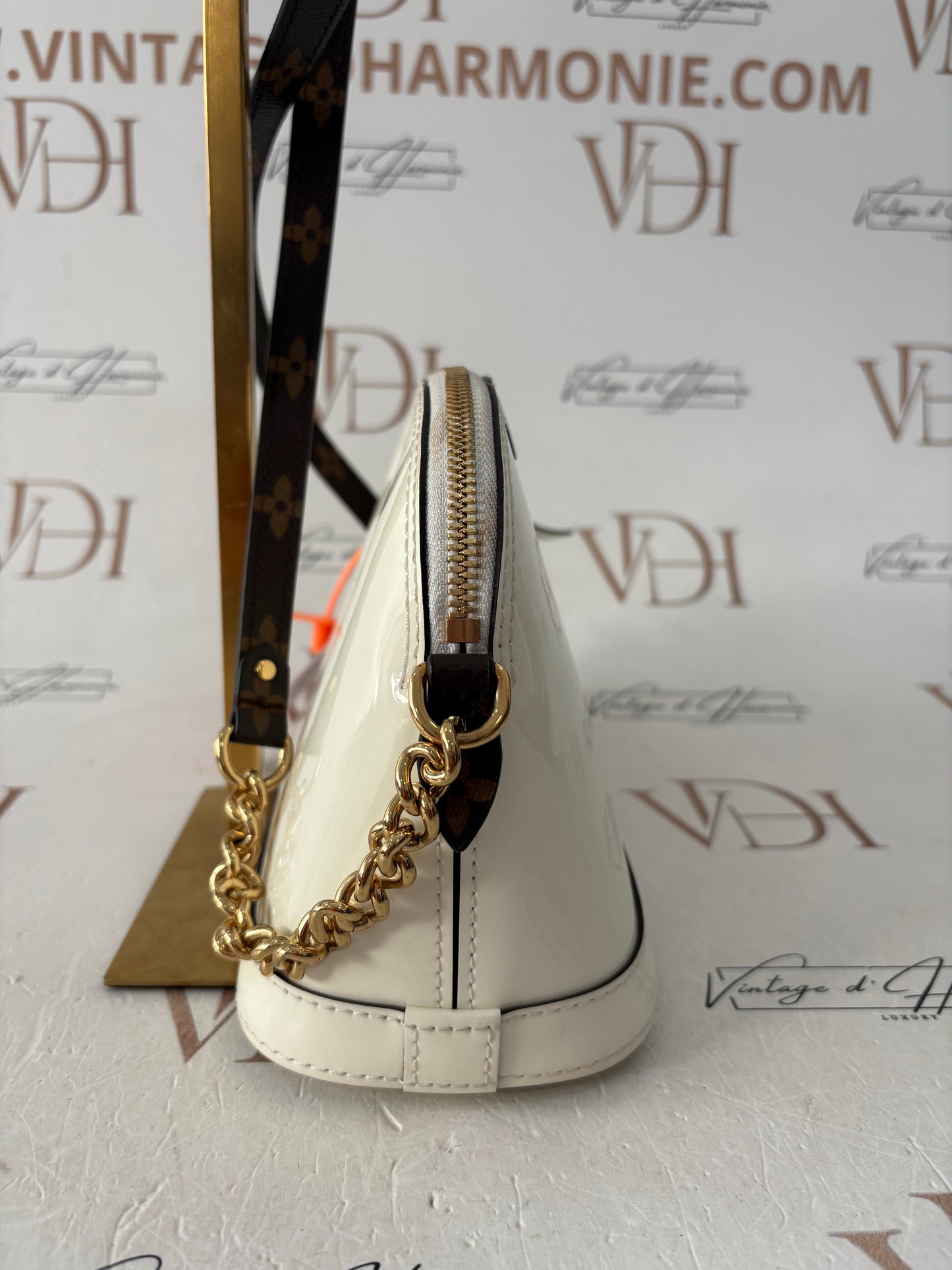 384014 - Louis Vuitton Alma BB
