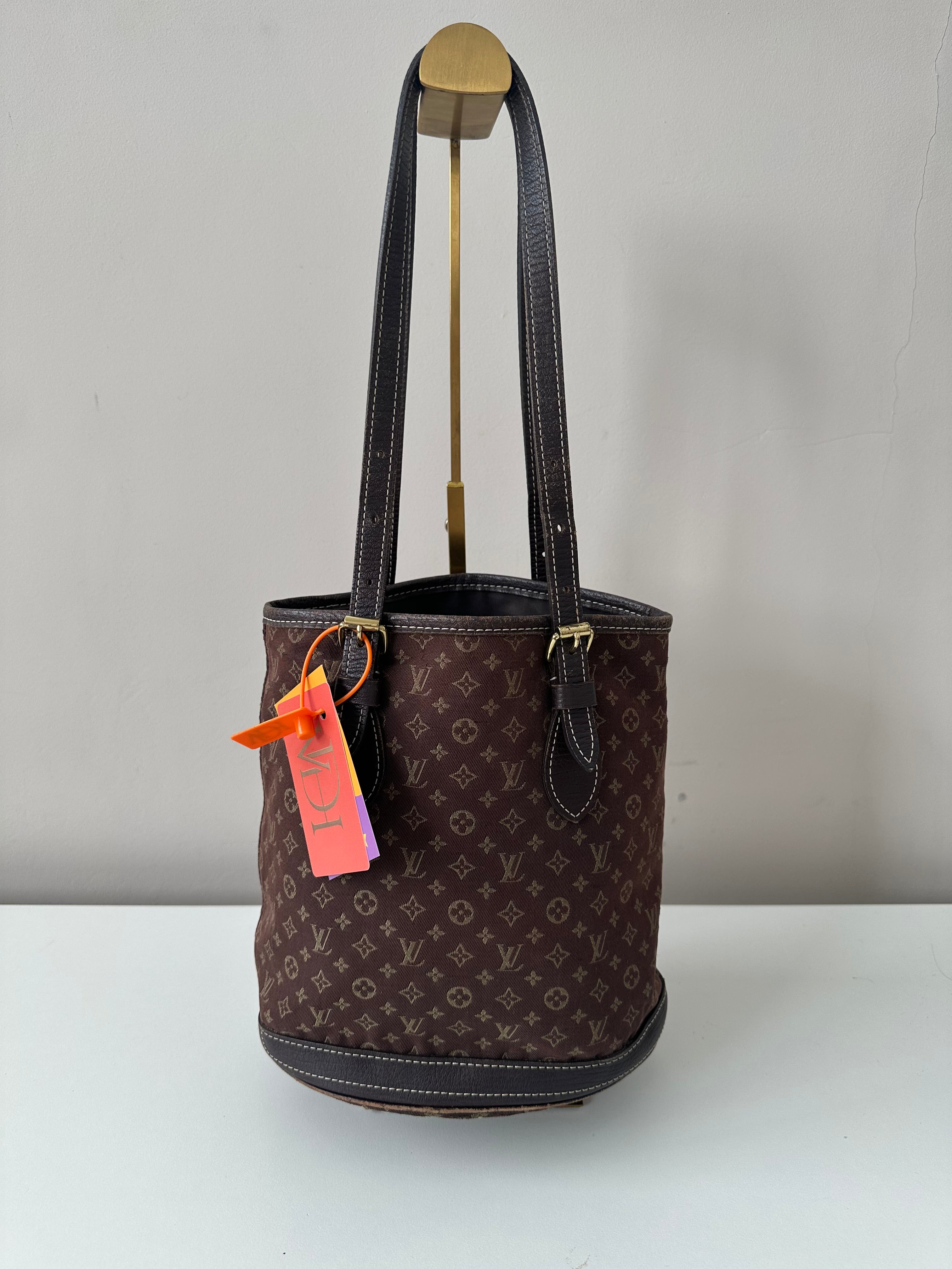 Louis Vuitton Bucket PM