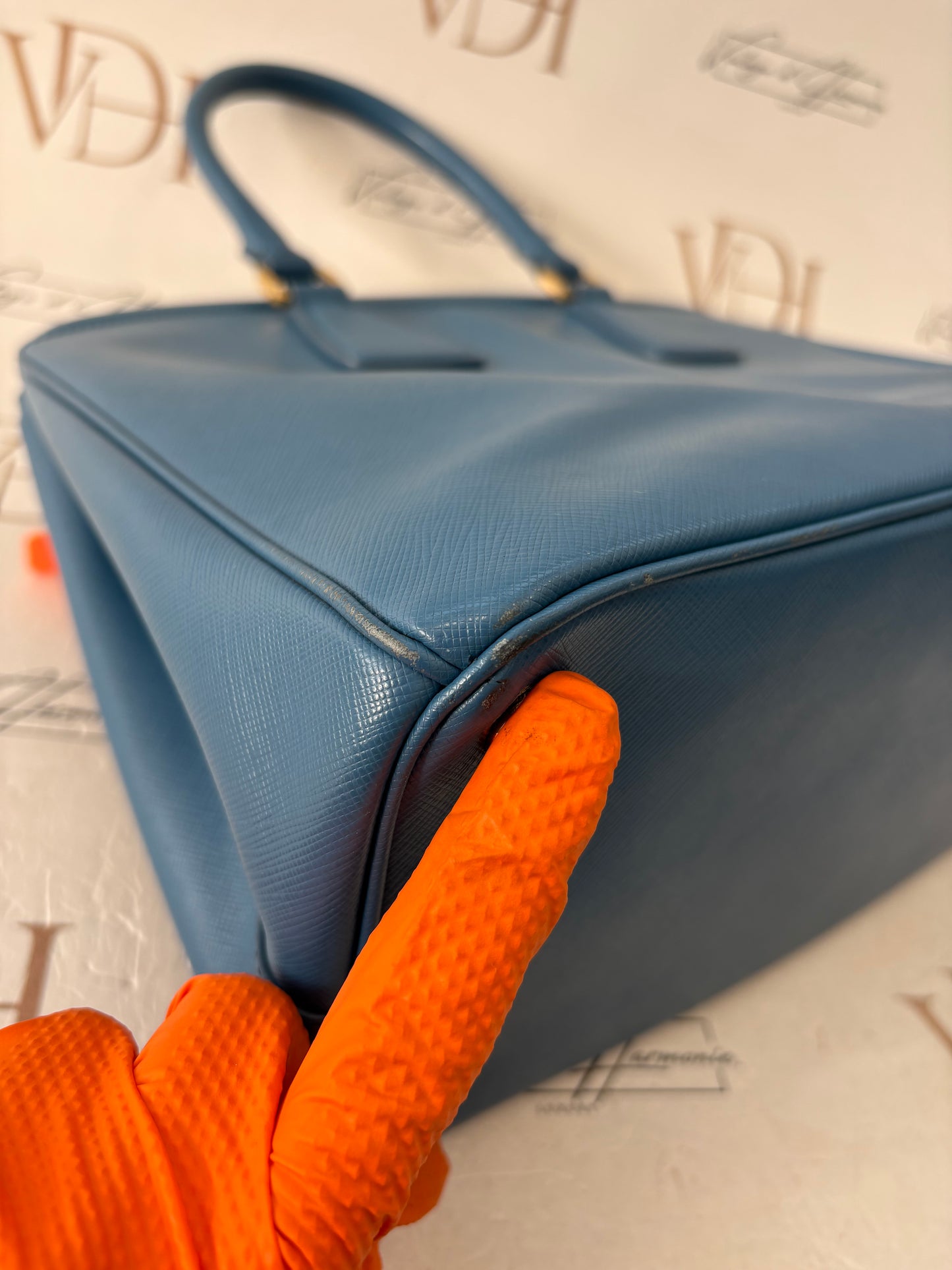383516 - Prada Blue