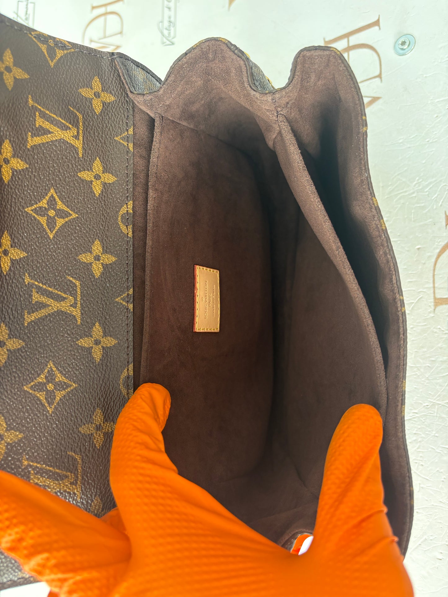 201106 - Louis Vuitton Metis