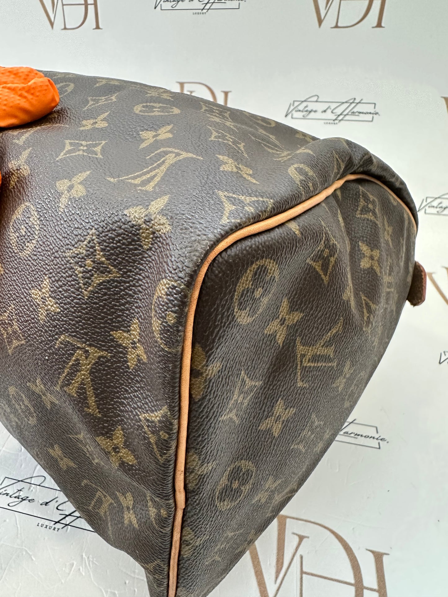 017909 - Louis Vuitton Speedy 40