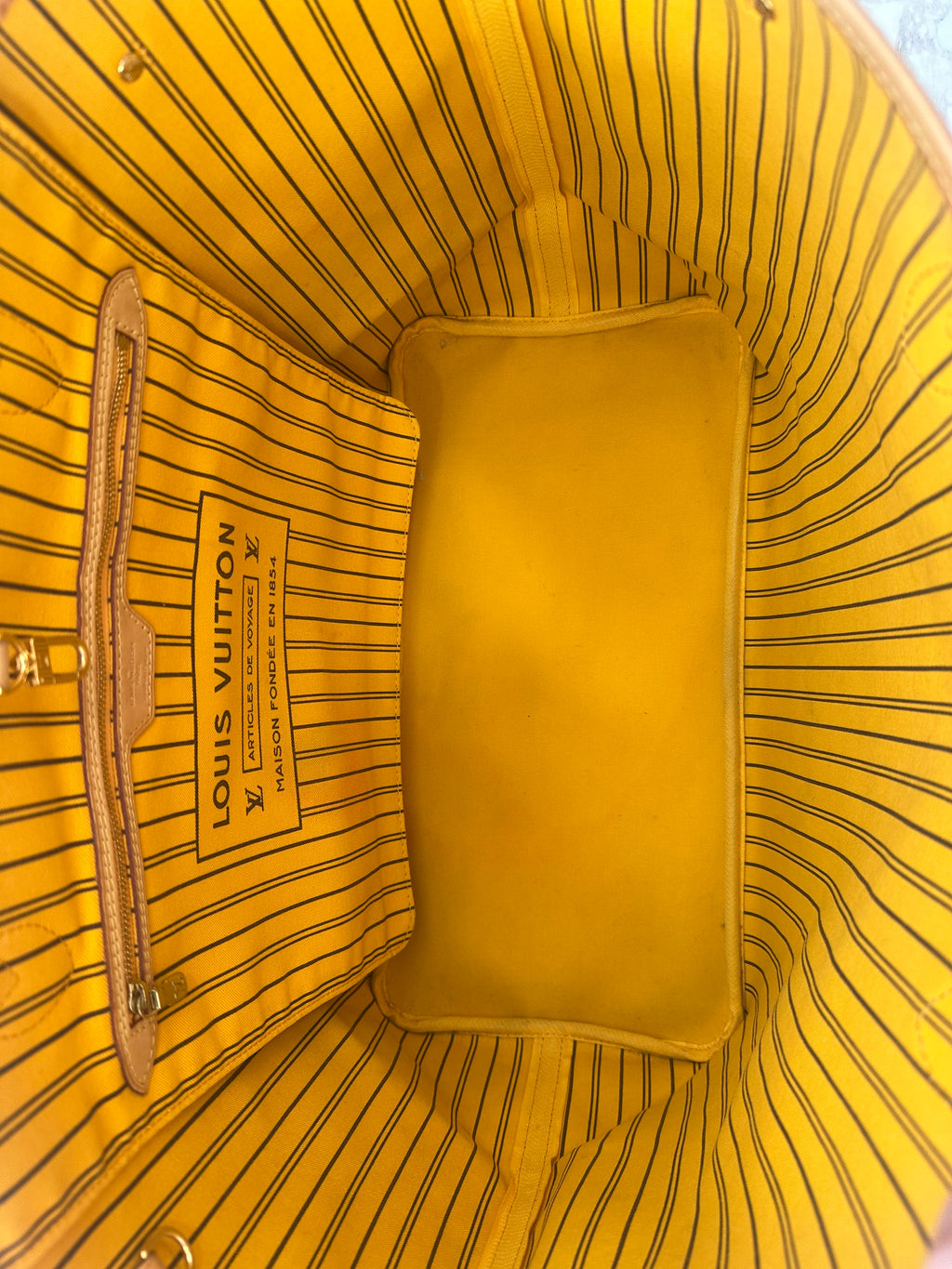 Louis Vuitton Neverfull