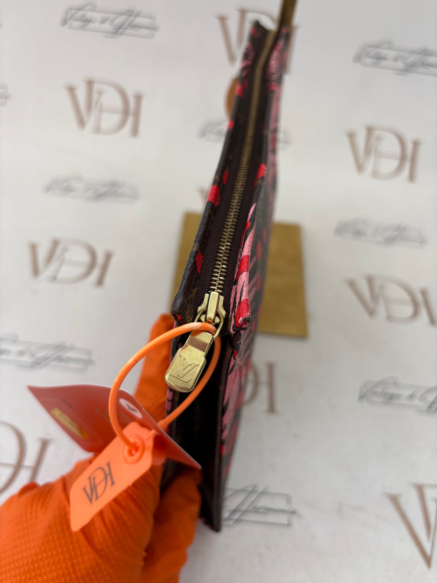 384009 - Louis Vuitton Pochette