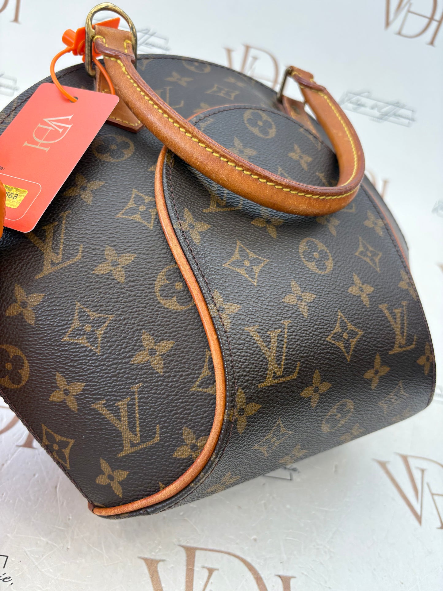 018568 - Louis Vuitton Ellipse PM