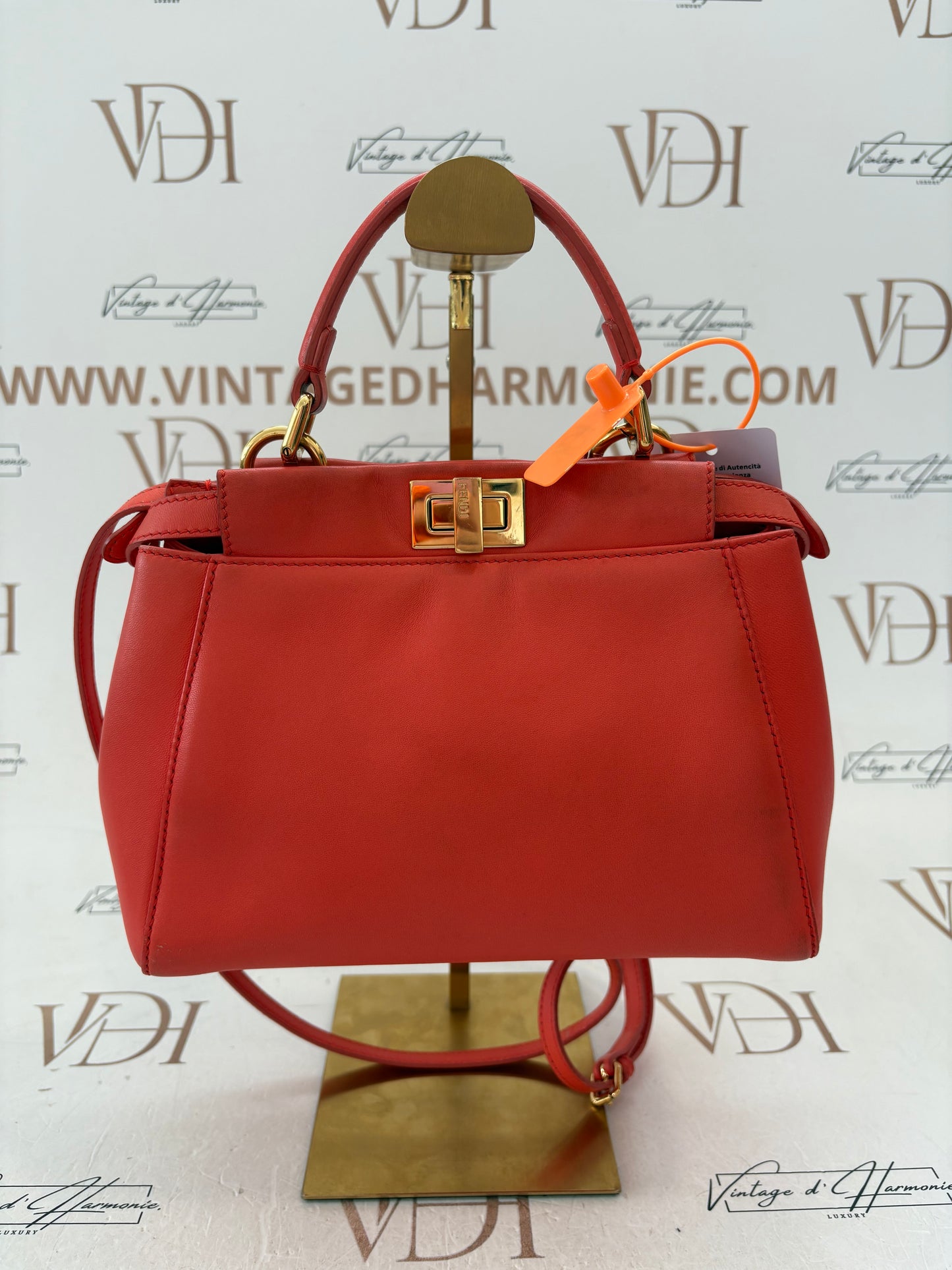 200772 - Fendi Peekaboo
