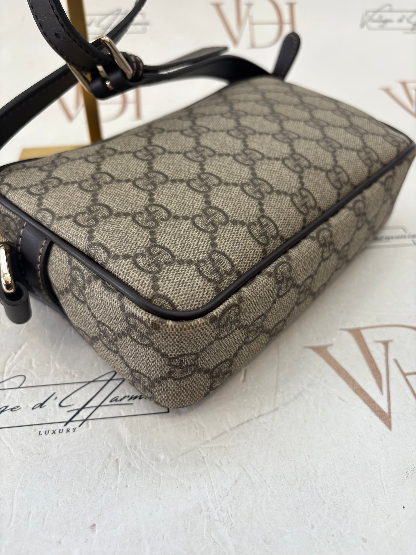 018878 - Gucci Beige PVC GG