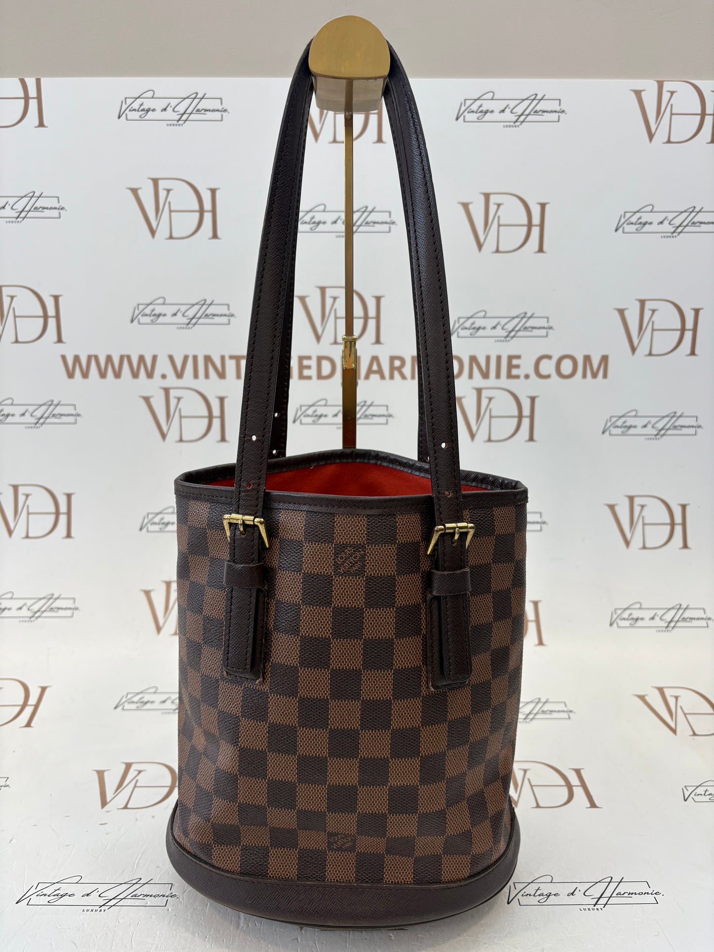018058 - Louis Vuitton Marais