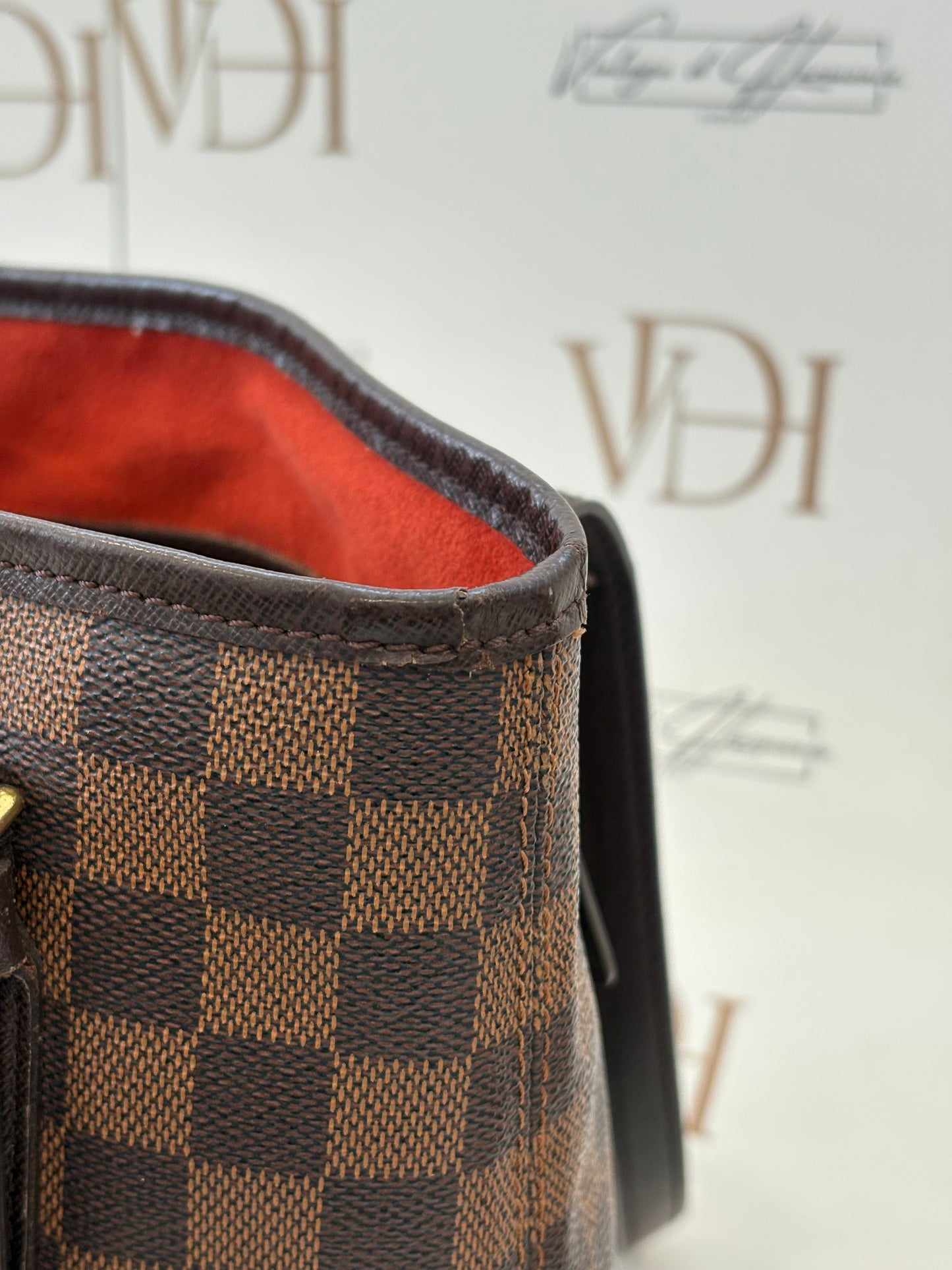 018058 - Louis Vuitton Marais