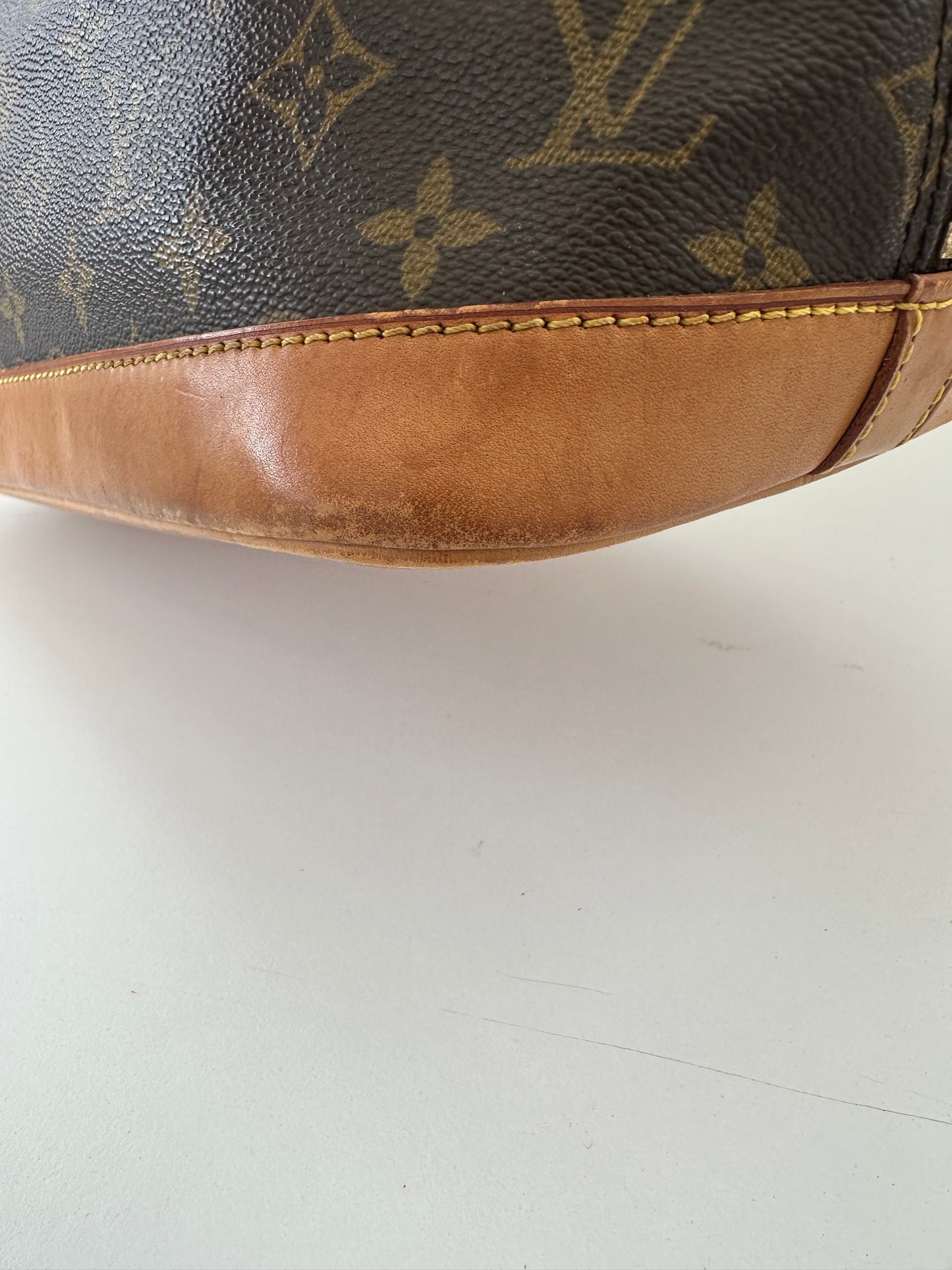 Louis Vuitton Alma