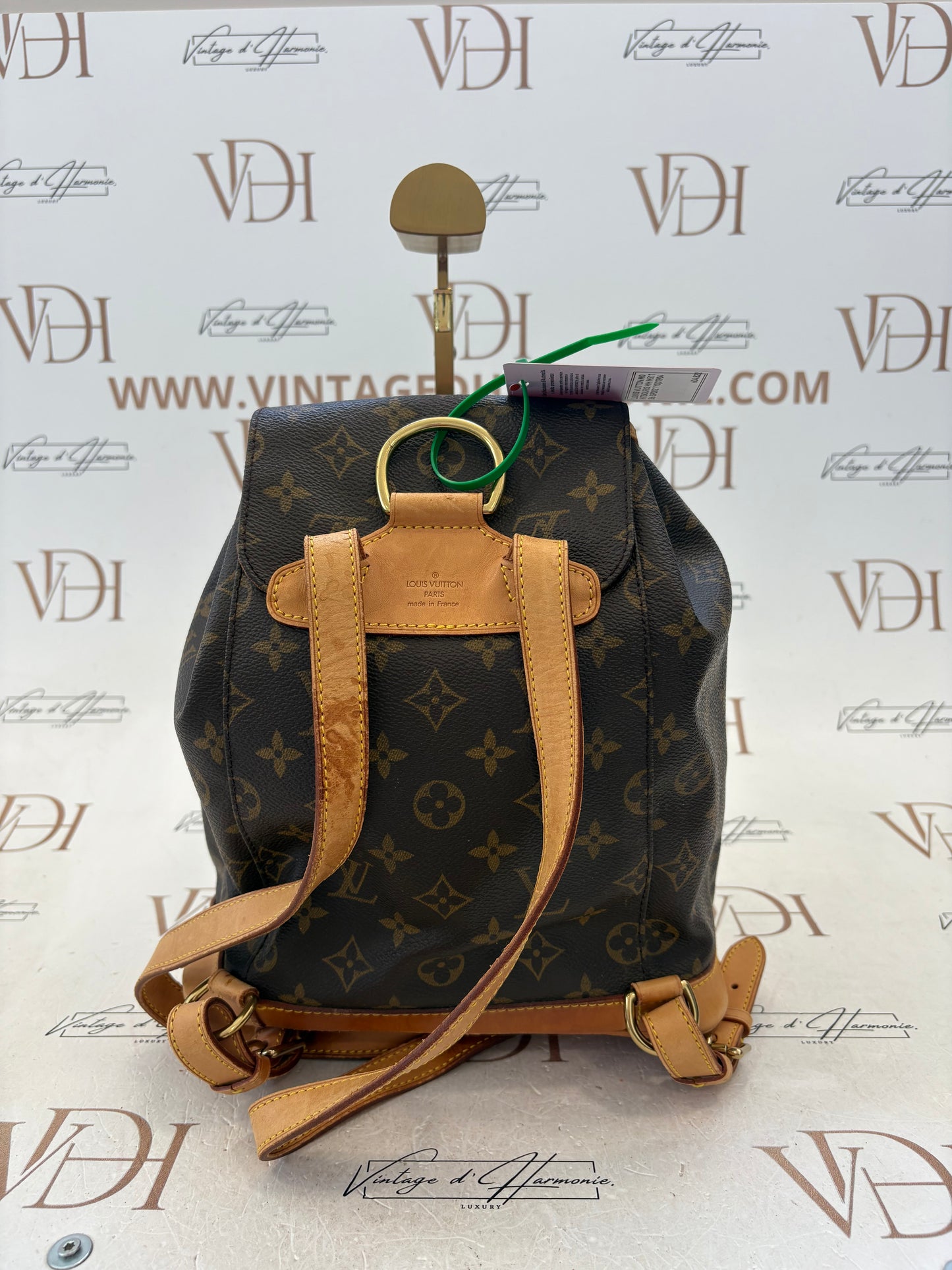 017177 - Louis Vuitton Montsouris MM