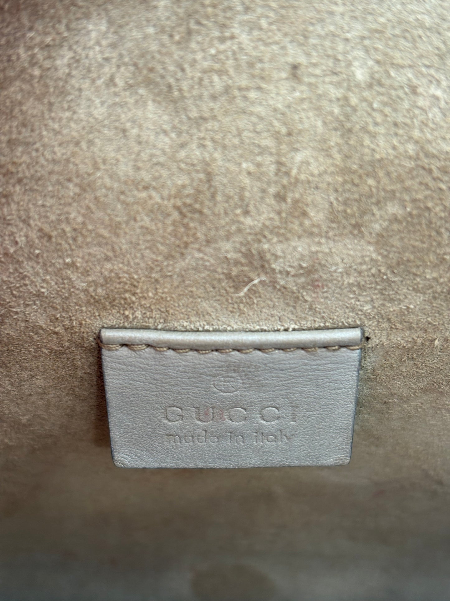 384072 - Gucci Dionysus