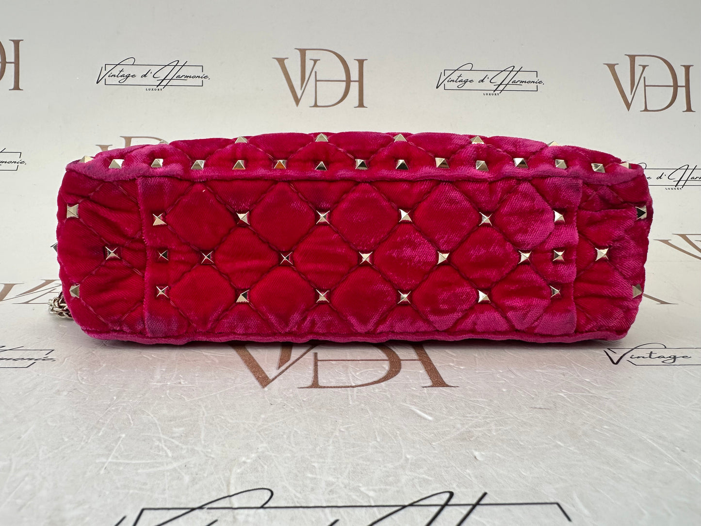 383138 - Valentino Rockstud