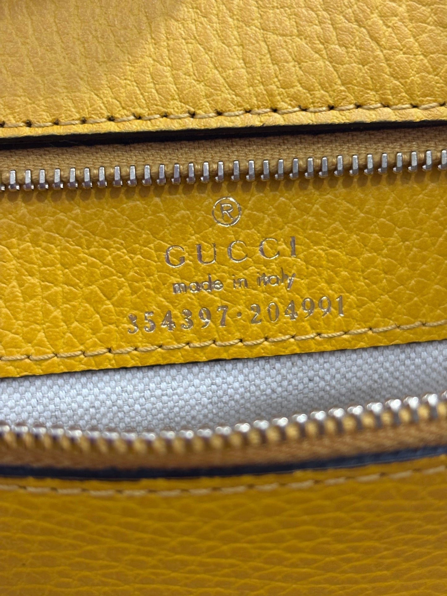 383715 - Gucci Swing Yellow
