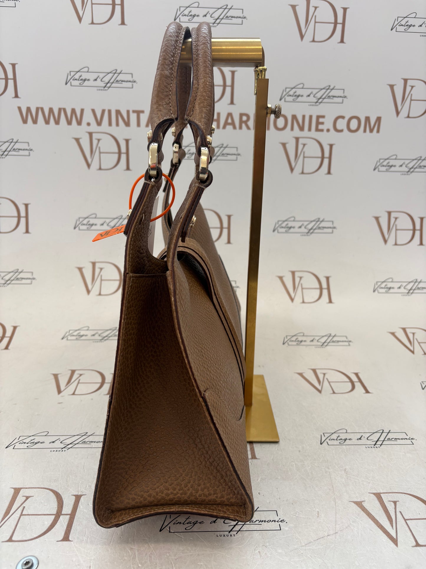 018093 - Gucci Brown Junco