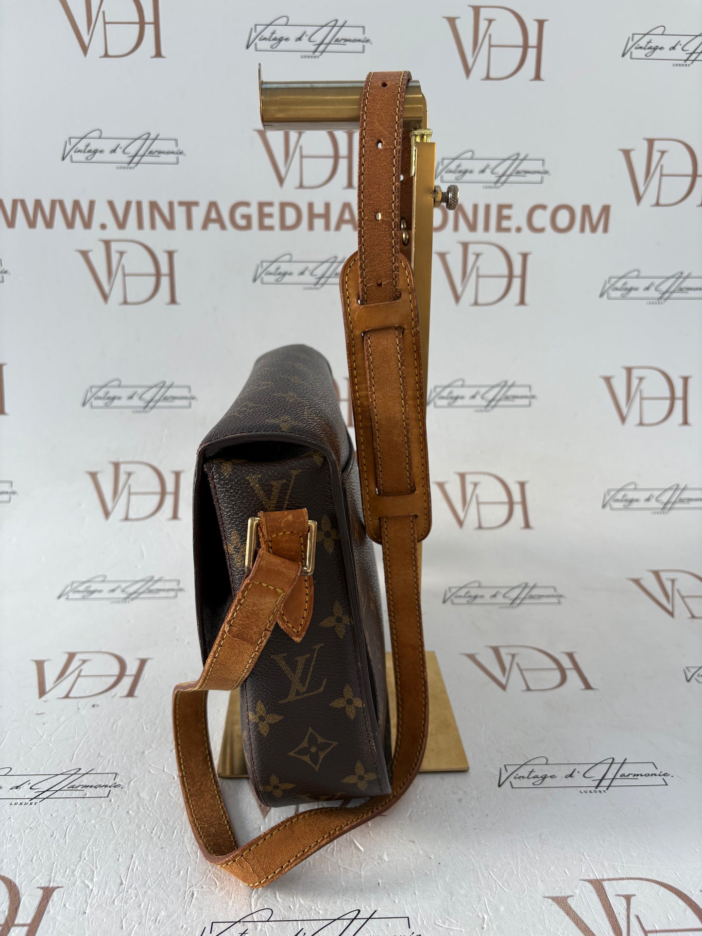 201450 - Louis Vuitton Saint cloud GM