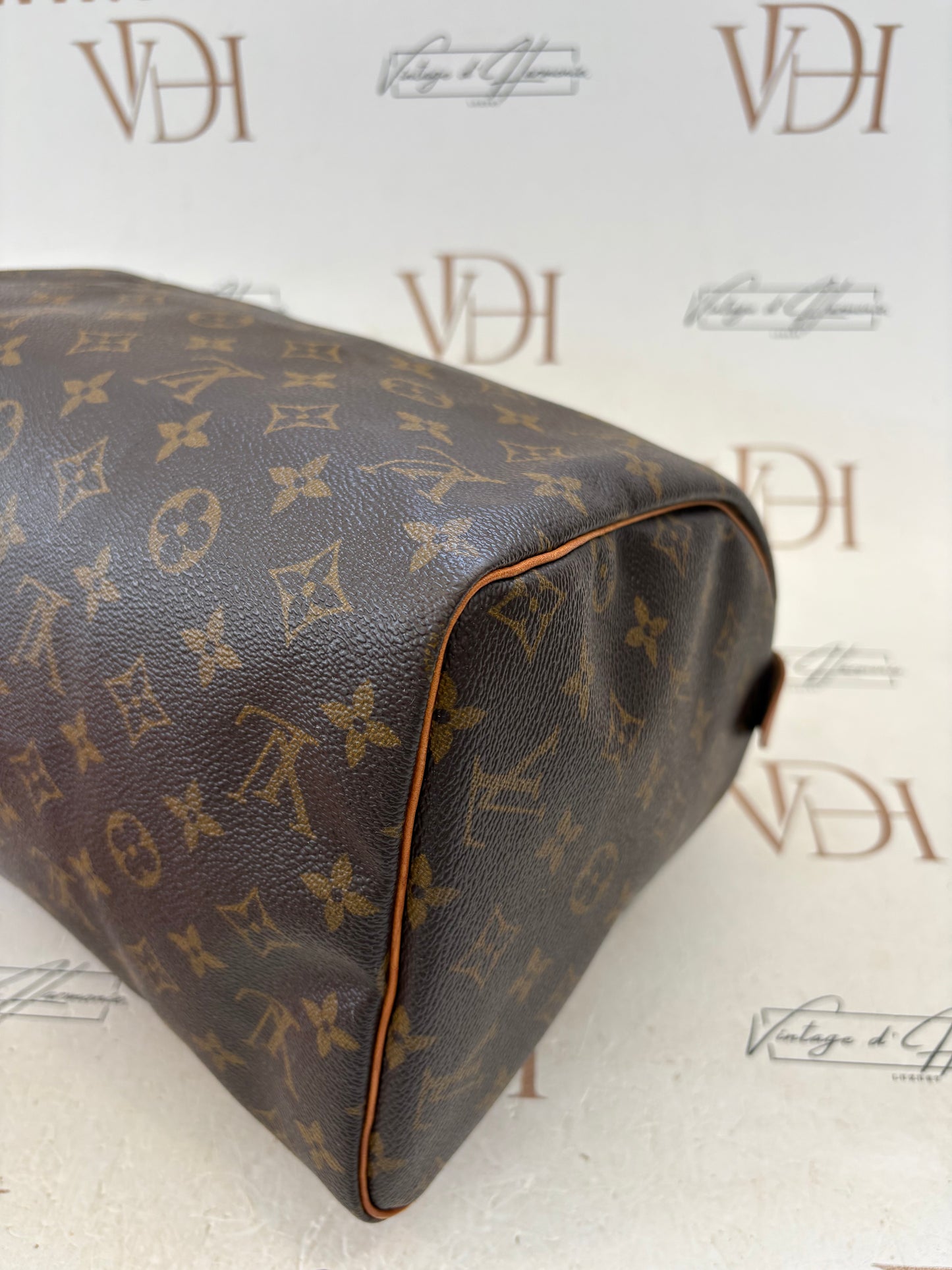 017213 - Louis Vuitton Speedy 30