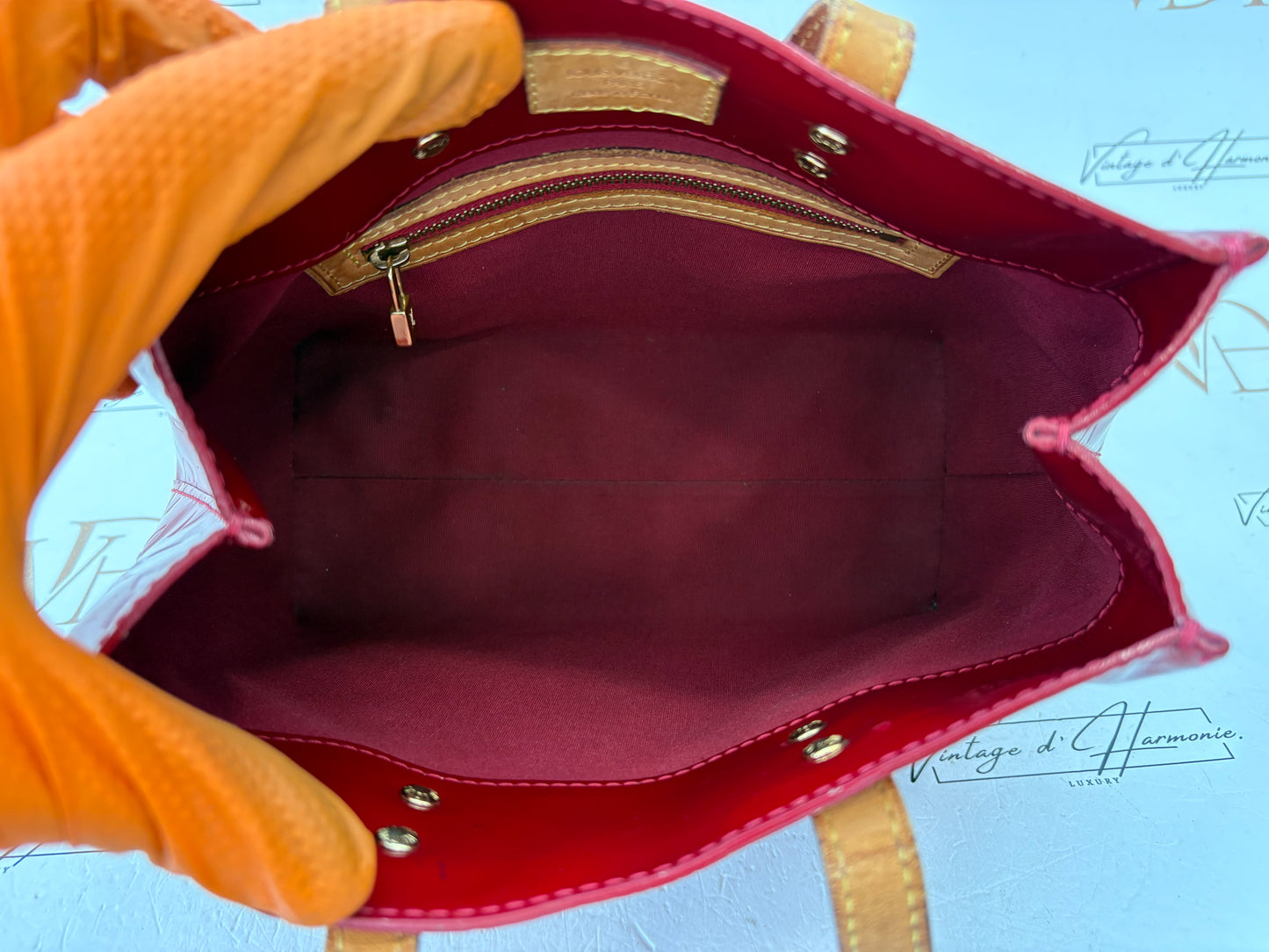 017229 - Louis Vuitton Vernis Reade PM