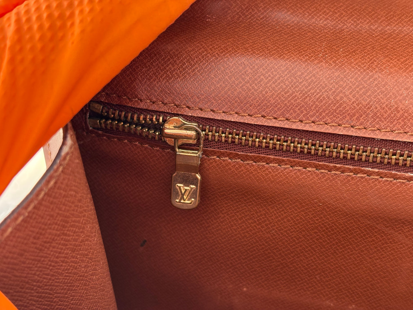 017174 - Louis Vuitton Monceau 26