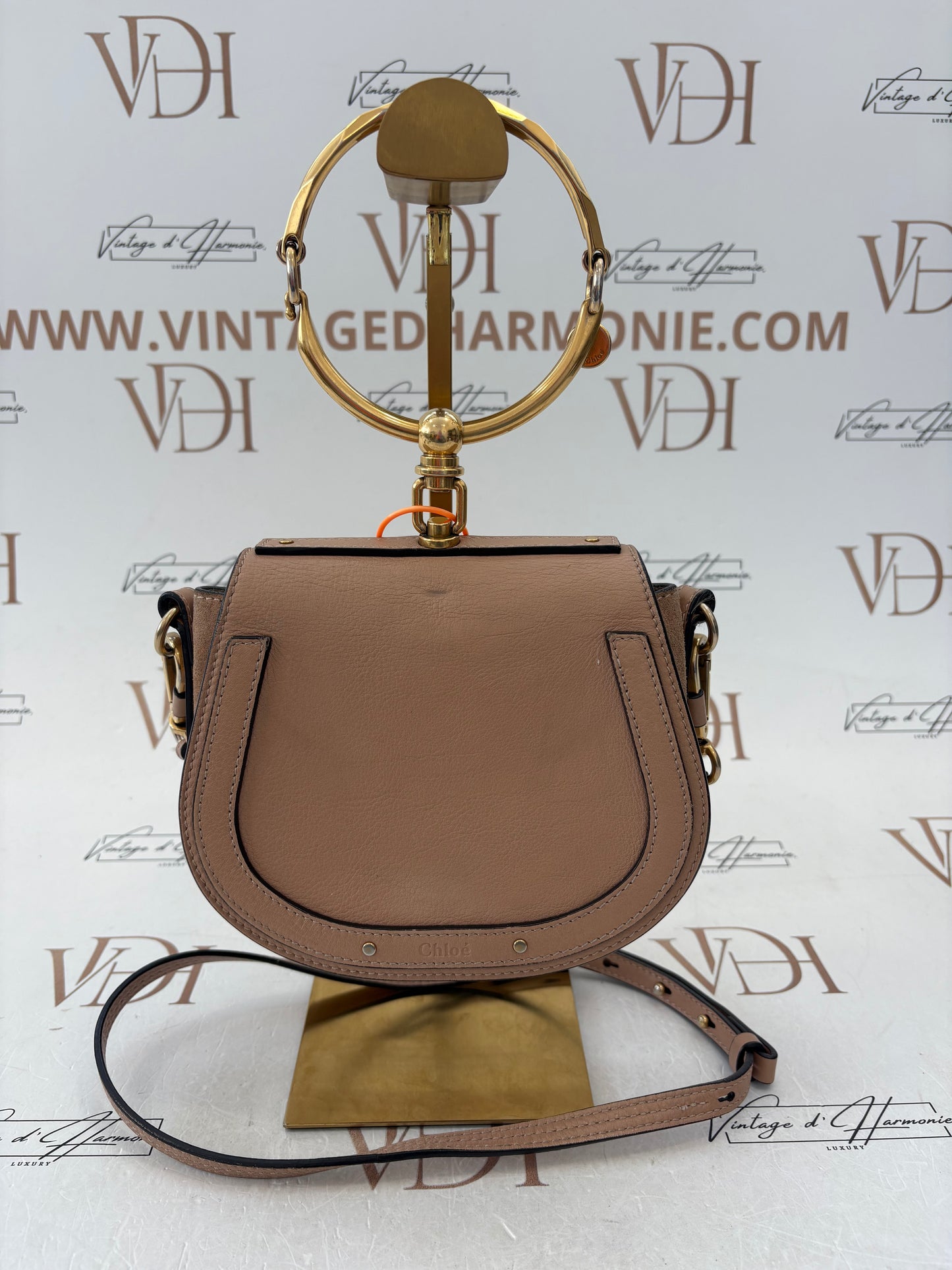 383297 - Chloé Nile