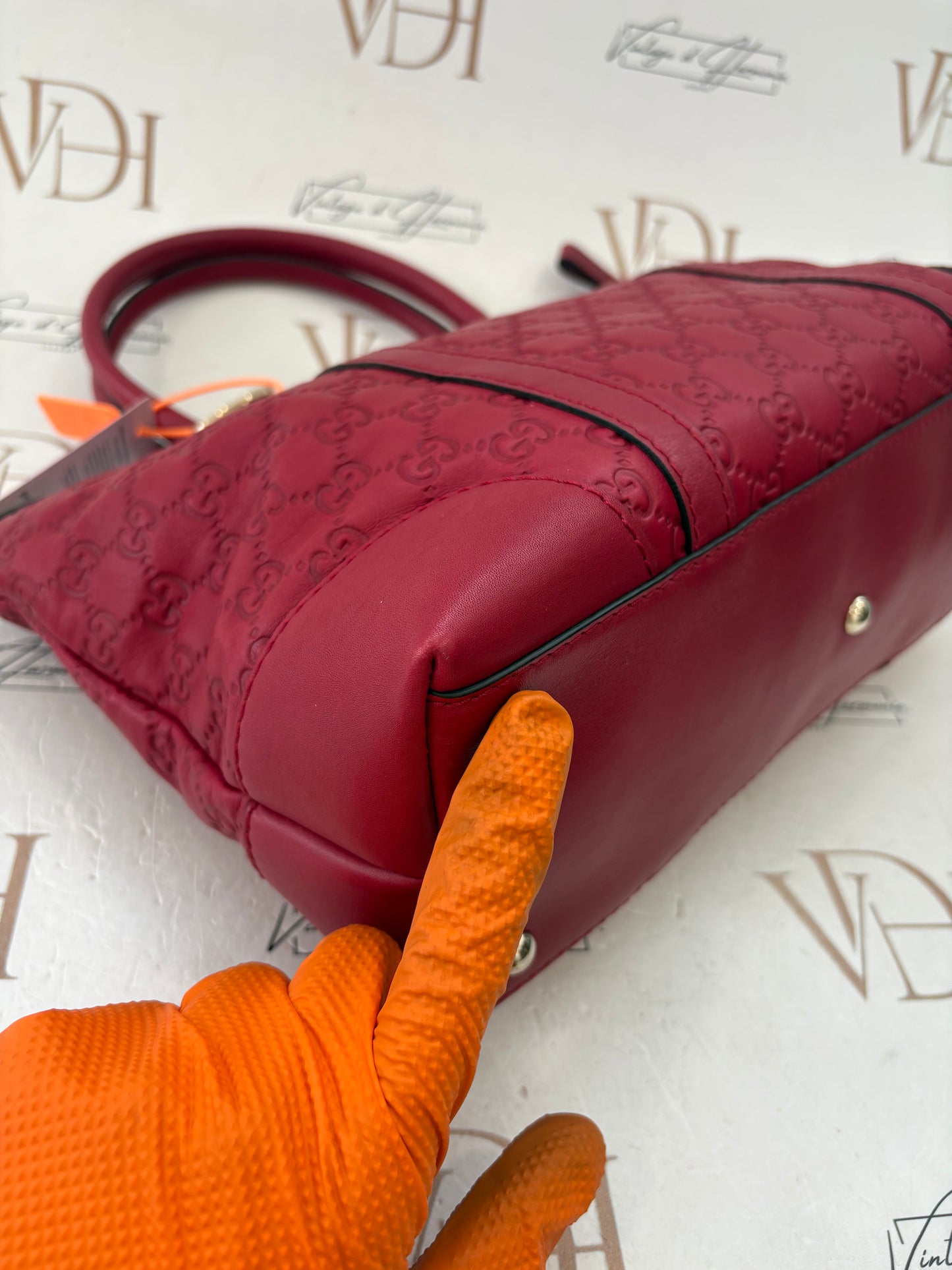 384034 - Gucci Lover