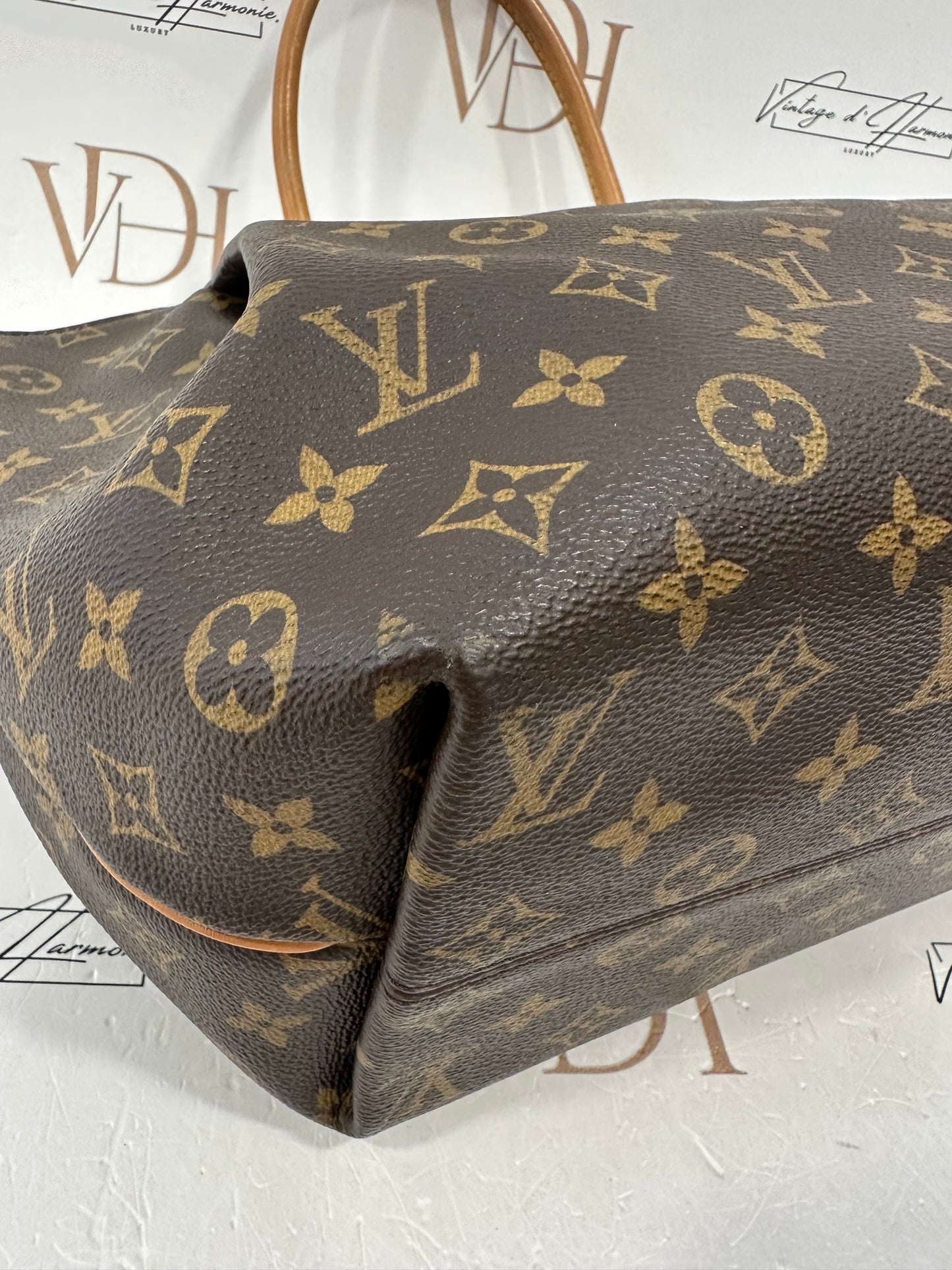 382759 - Louis Vuitton Turenne
