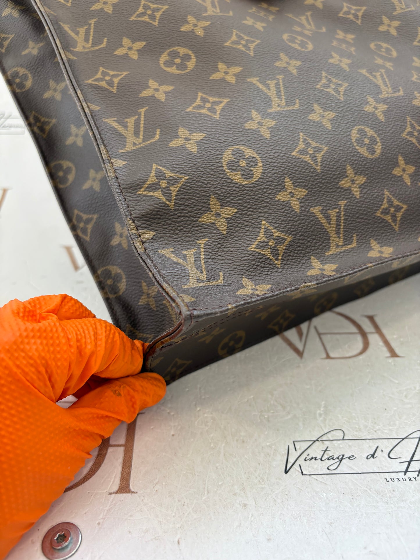 018277 - Louis Vuitton Sac Plat