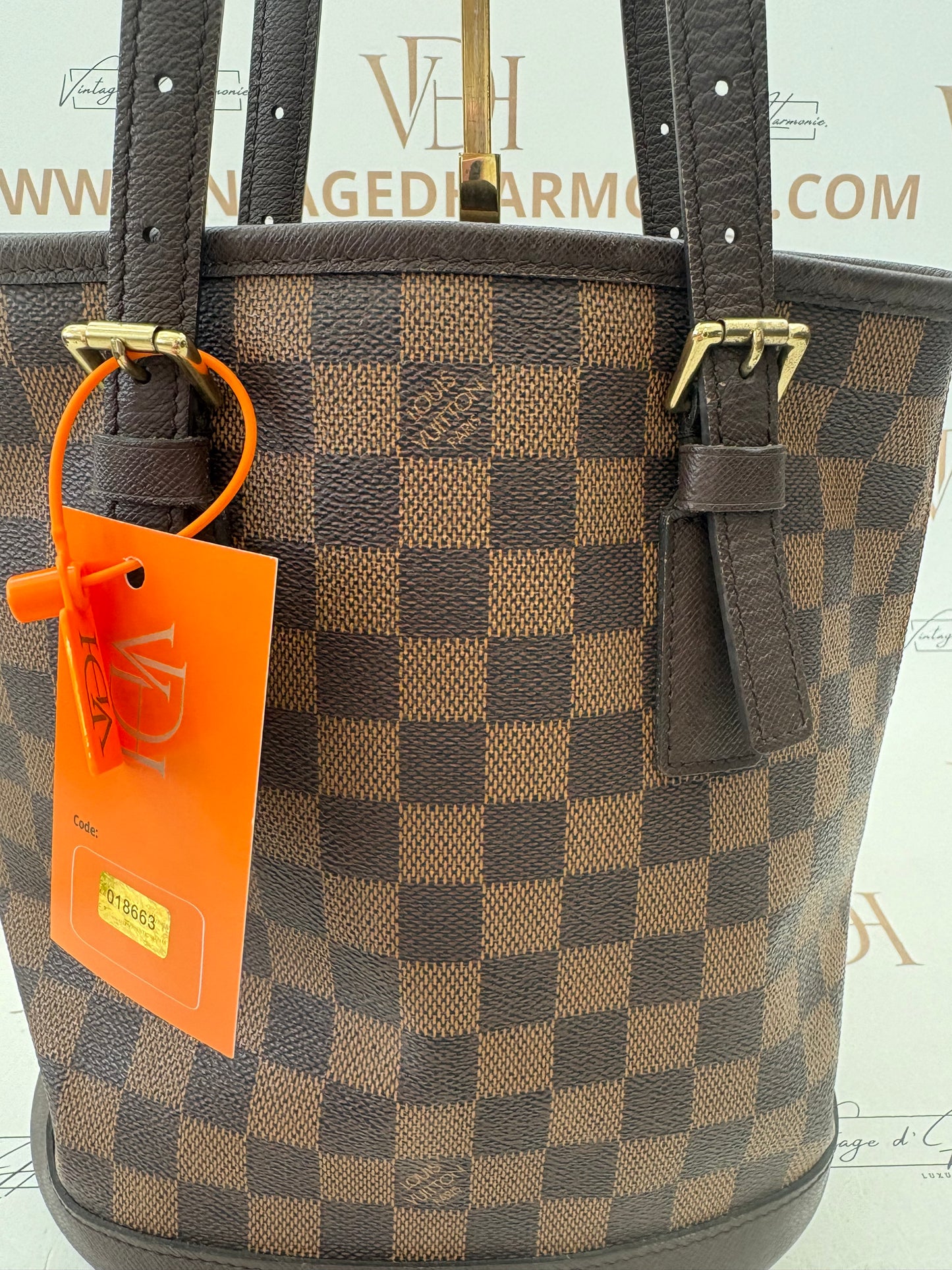 018663 - Louis Vuitton Marais Damier