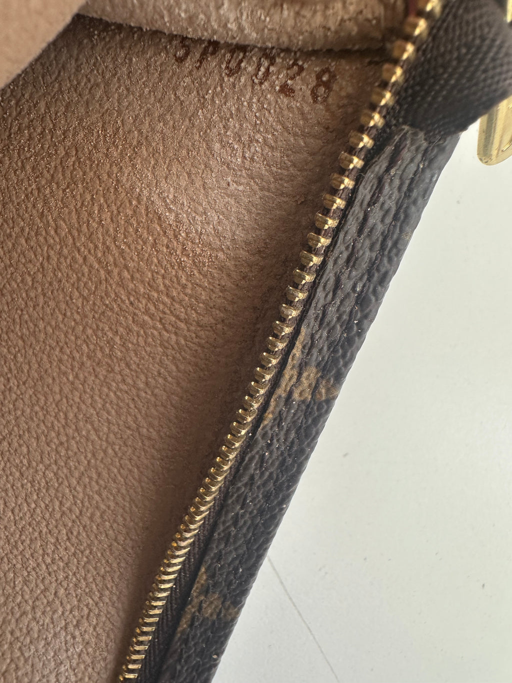 Louis Vuitton Bucket GM