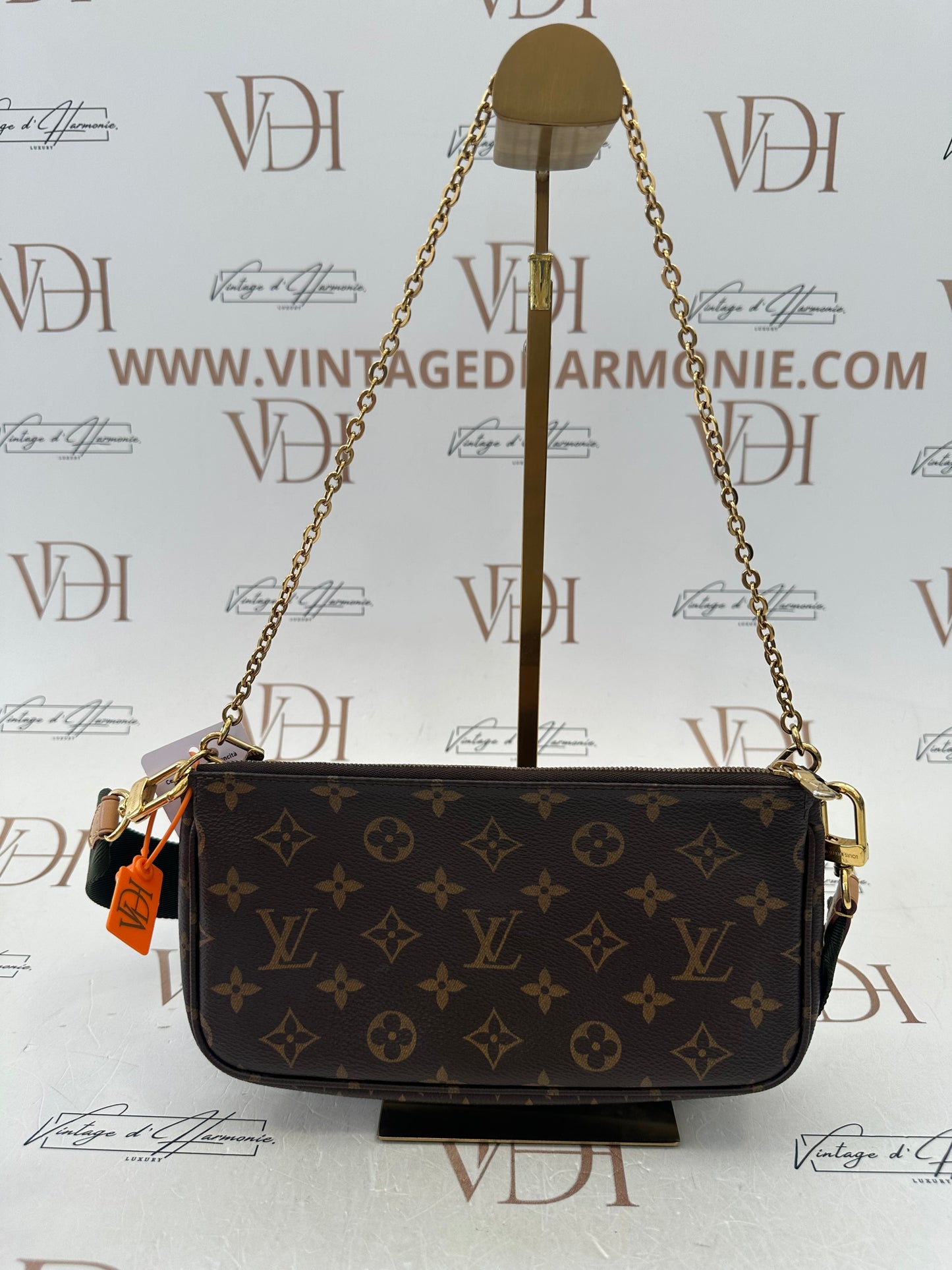 383113 - Louis Vuitton Multipochette
