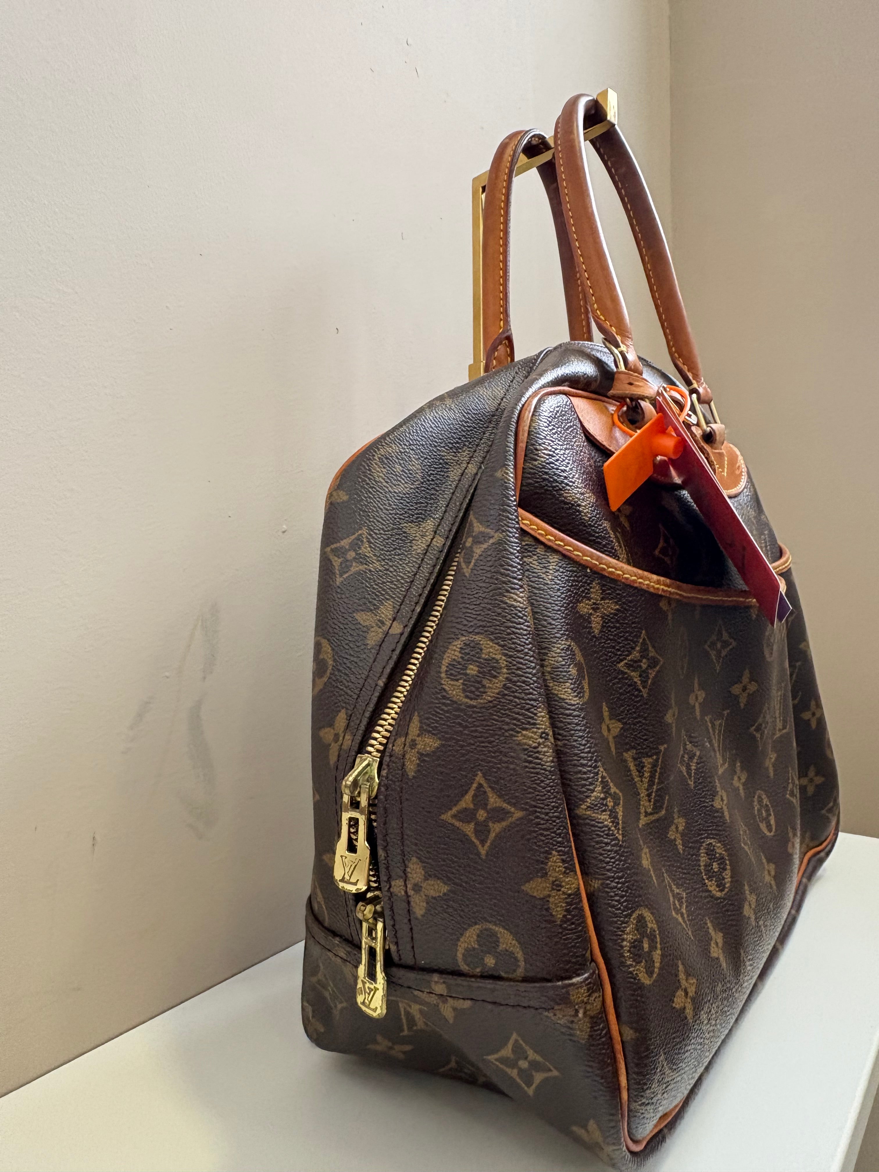 Louis Vuitton Deauville