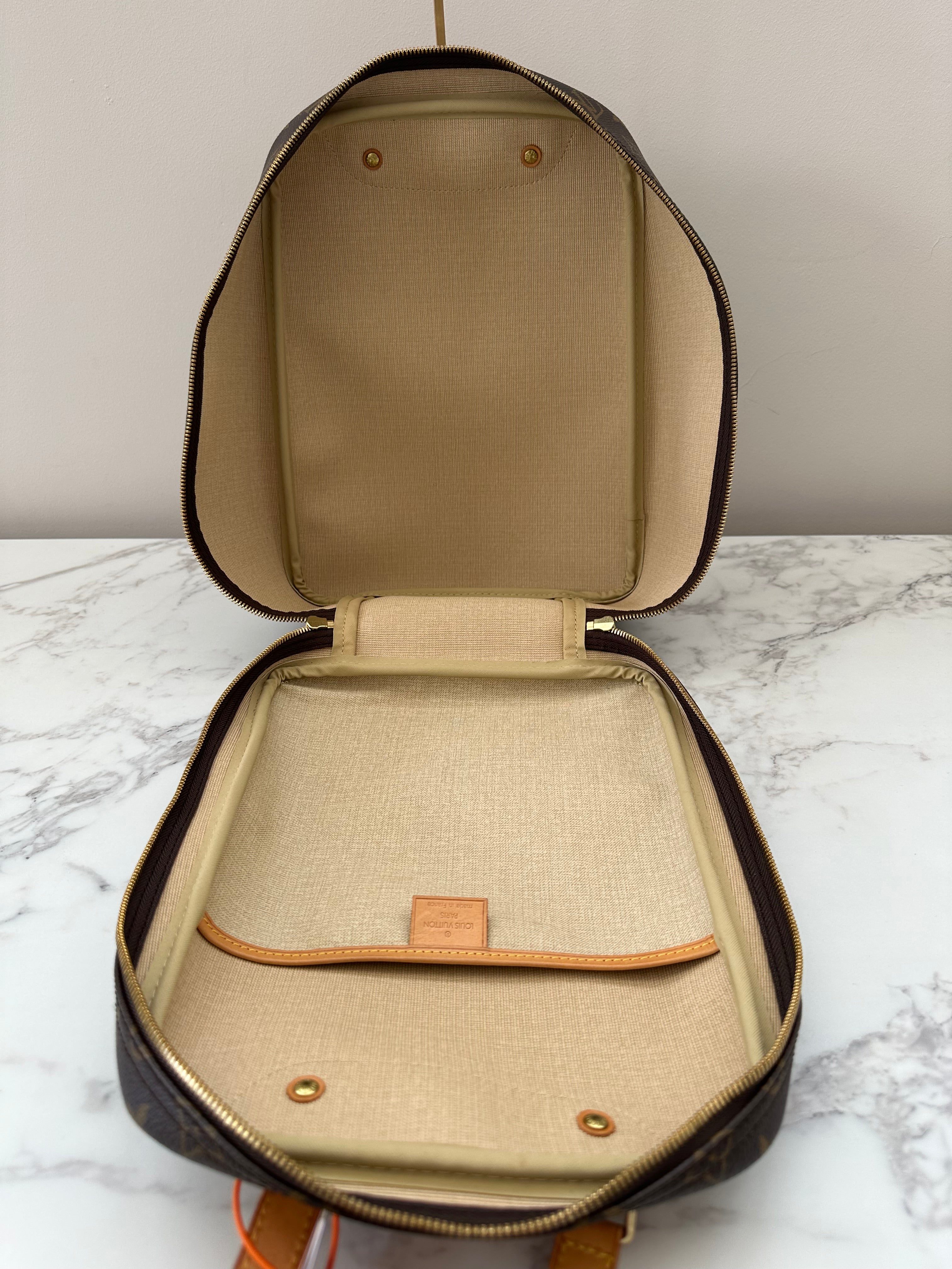 Louis Vuitton Excursion