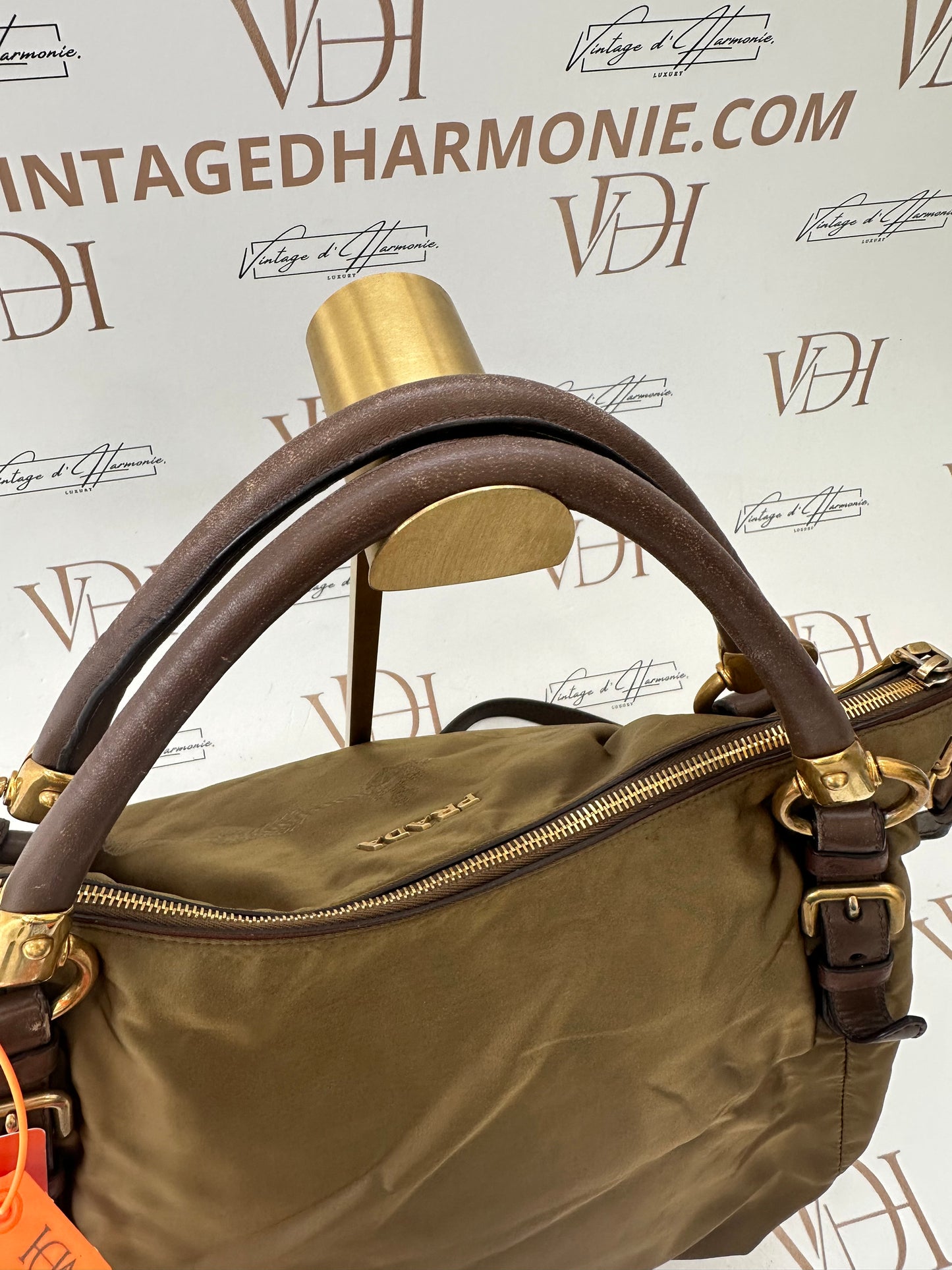 382544 - Prada