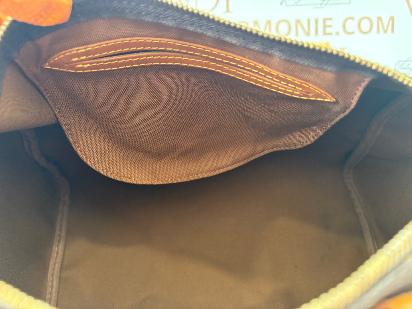 018815 - Louis Vuitton Speedy 30