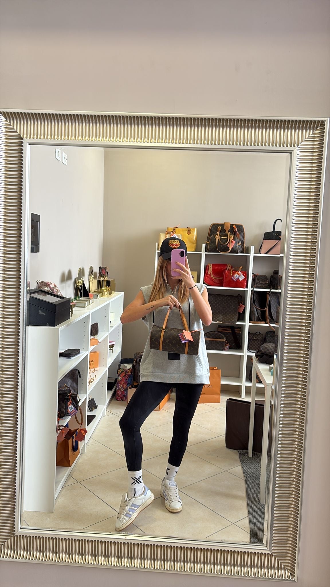 Louis Vuitton Papillon 26