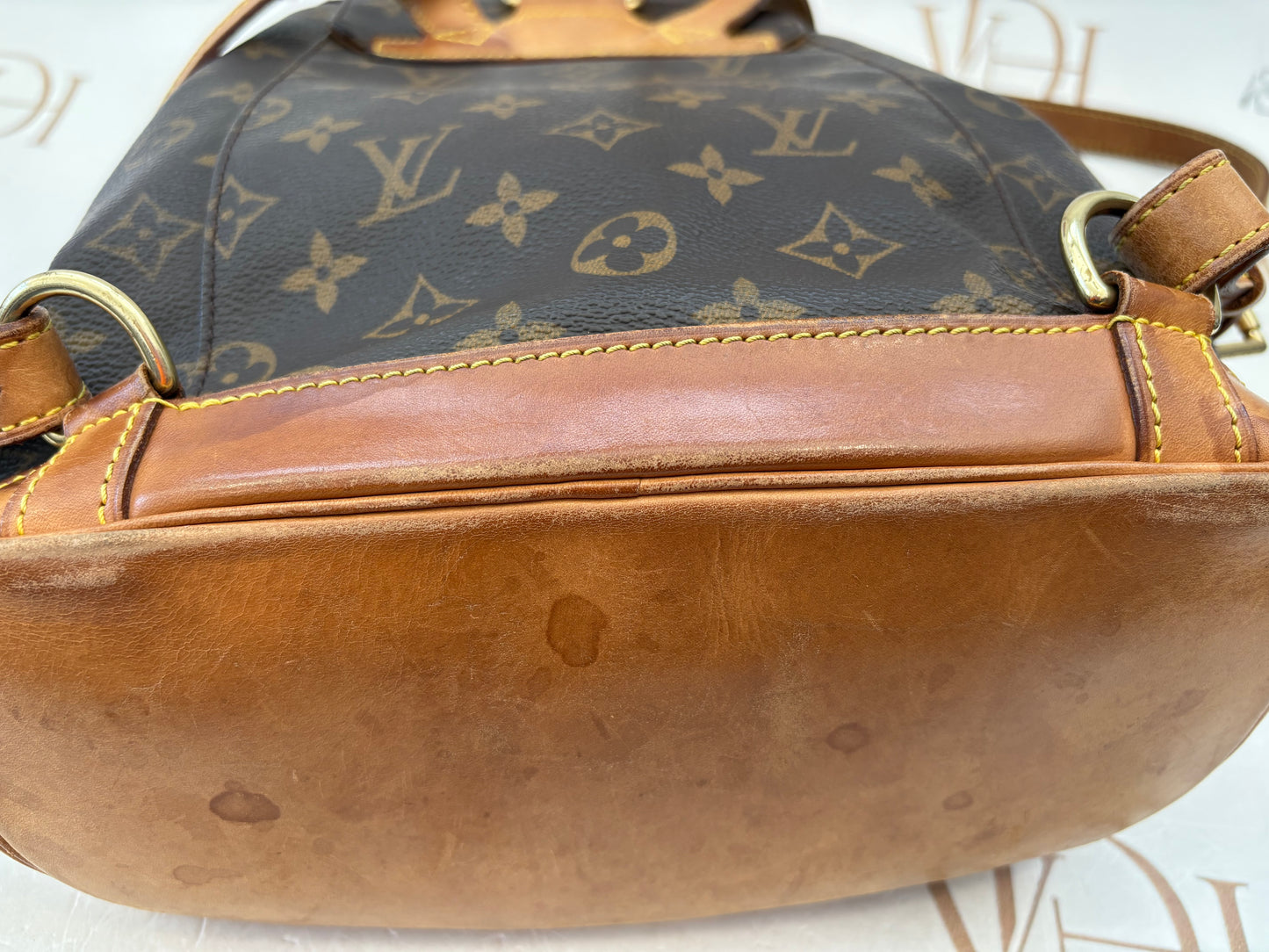 016951 - Louis Vuitton Montsouris MM
