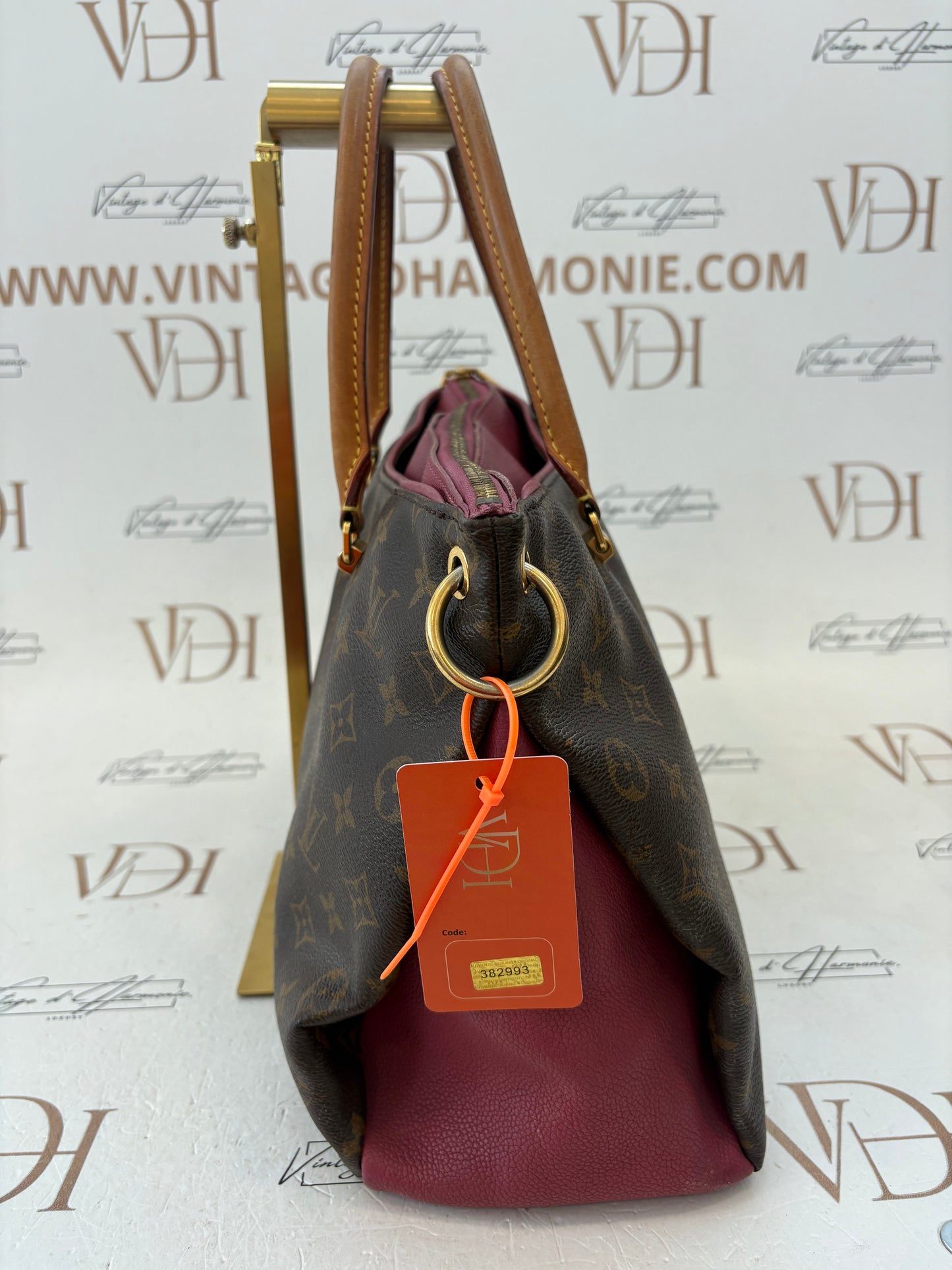 382993 - Louis Vuitton Pallas
