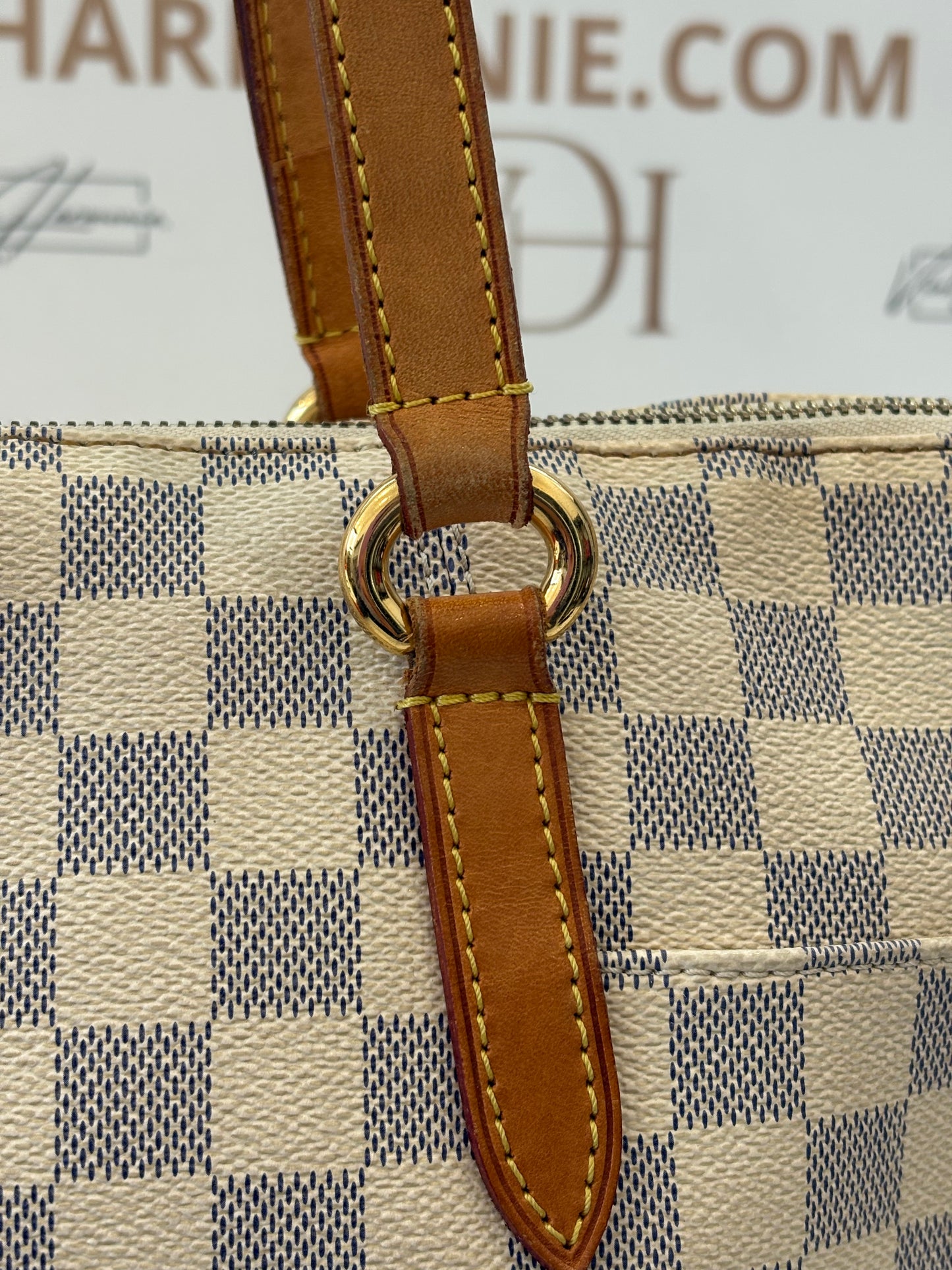 018417Louis Vuitton Totally PM
