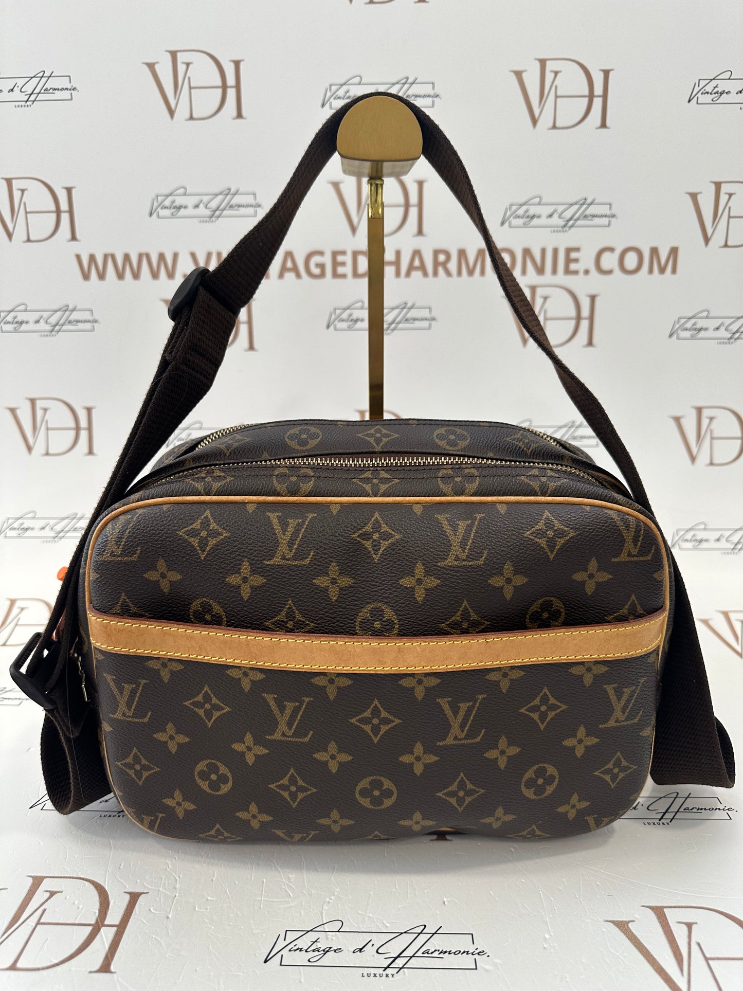 017934 - Louis Vuitton Reporter PM