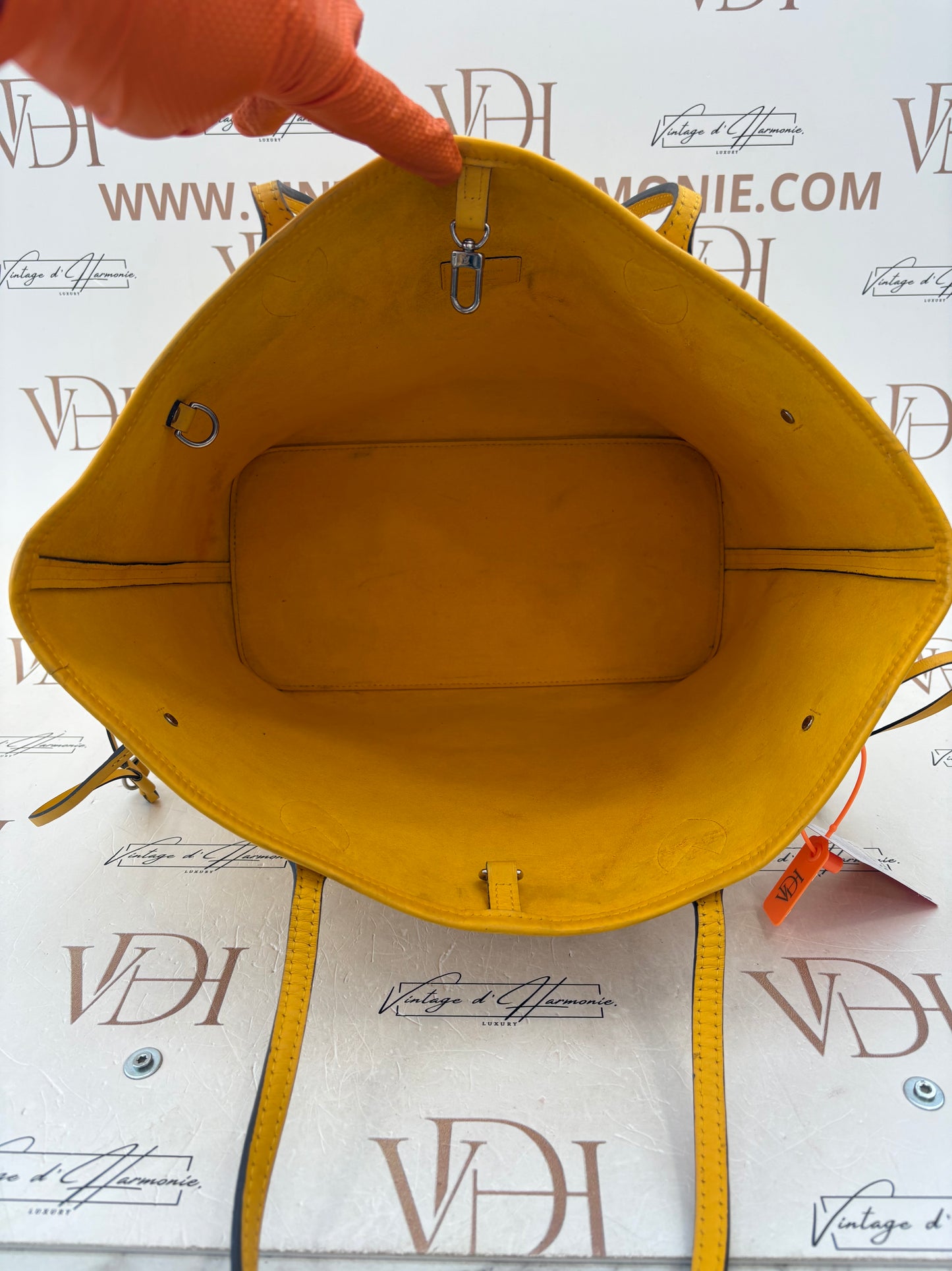 383308 - Louis Vuitton Neverfull