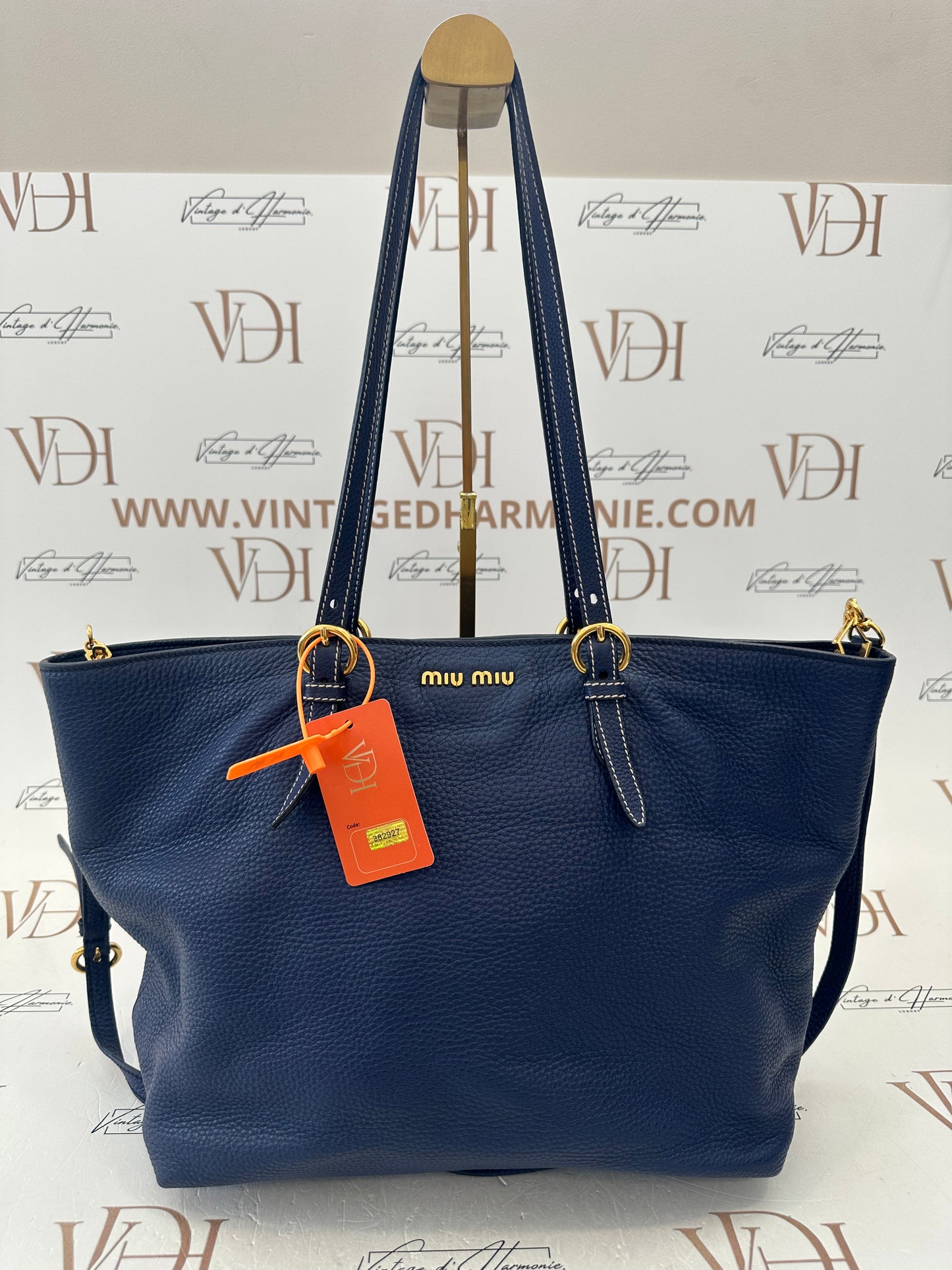 382927 - Miu Miu Tote