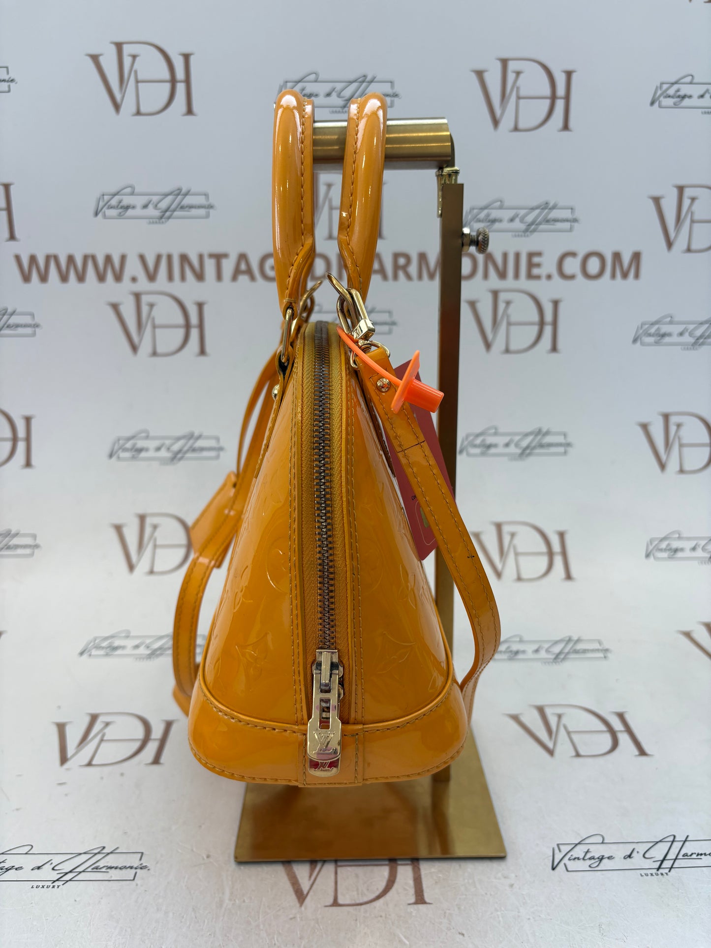 Louis Vuitton Alma BB