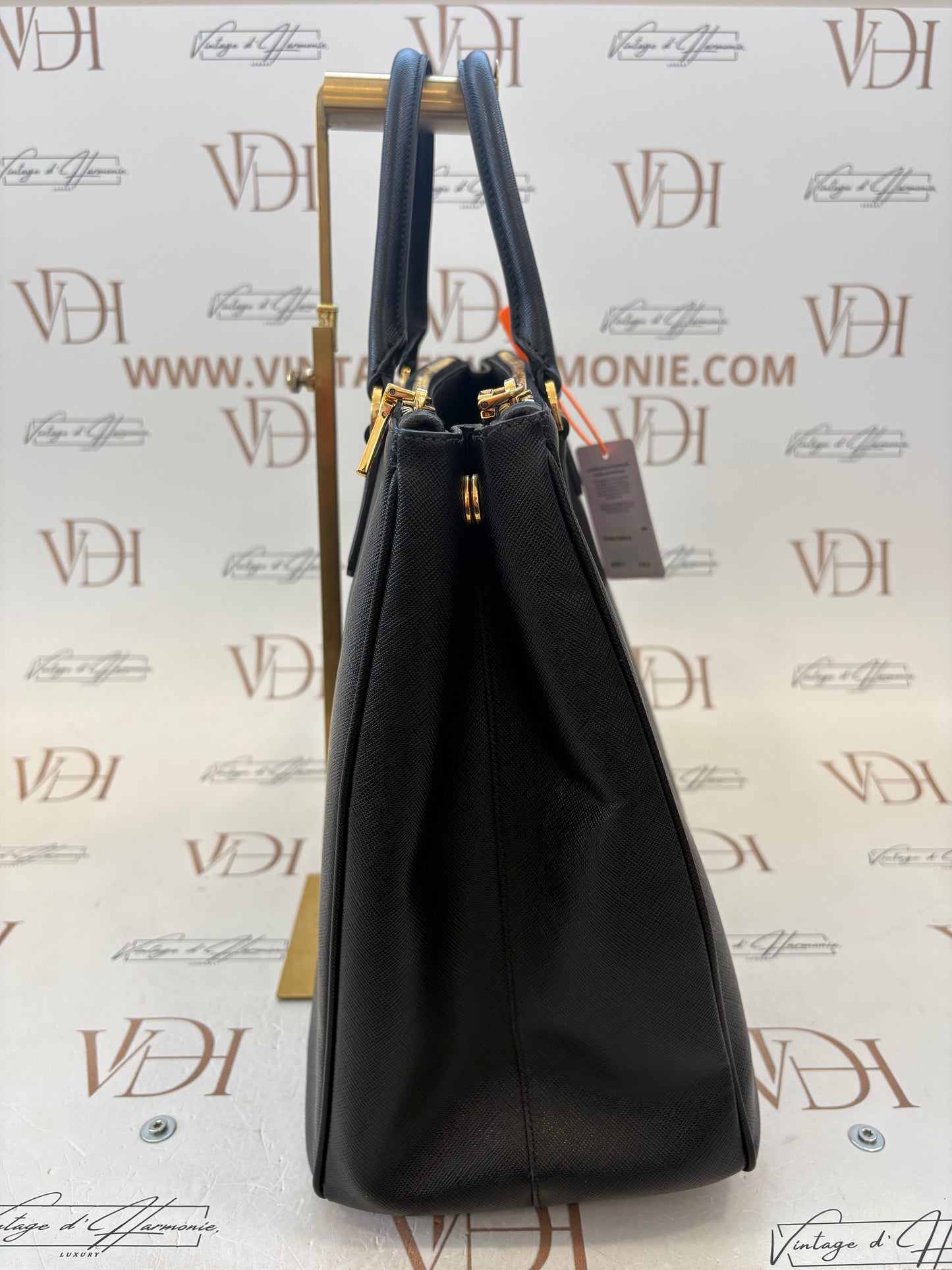 383817 - Prada Galleria GM Black