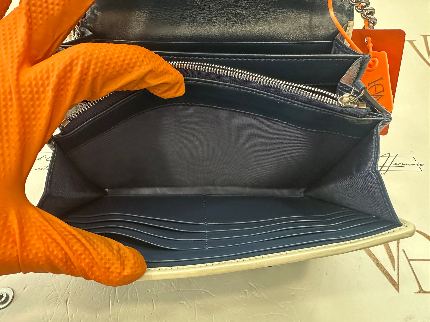 382235 - Gucci Marmont