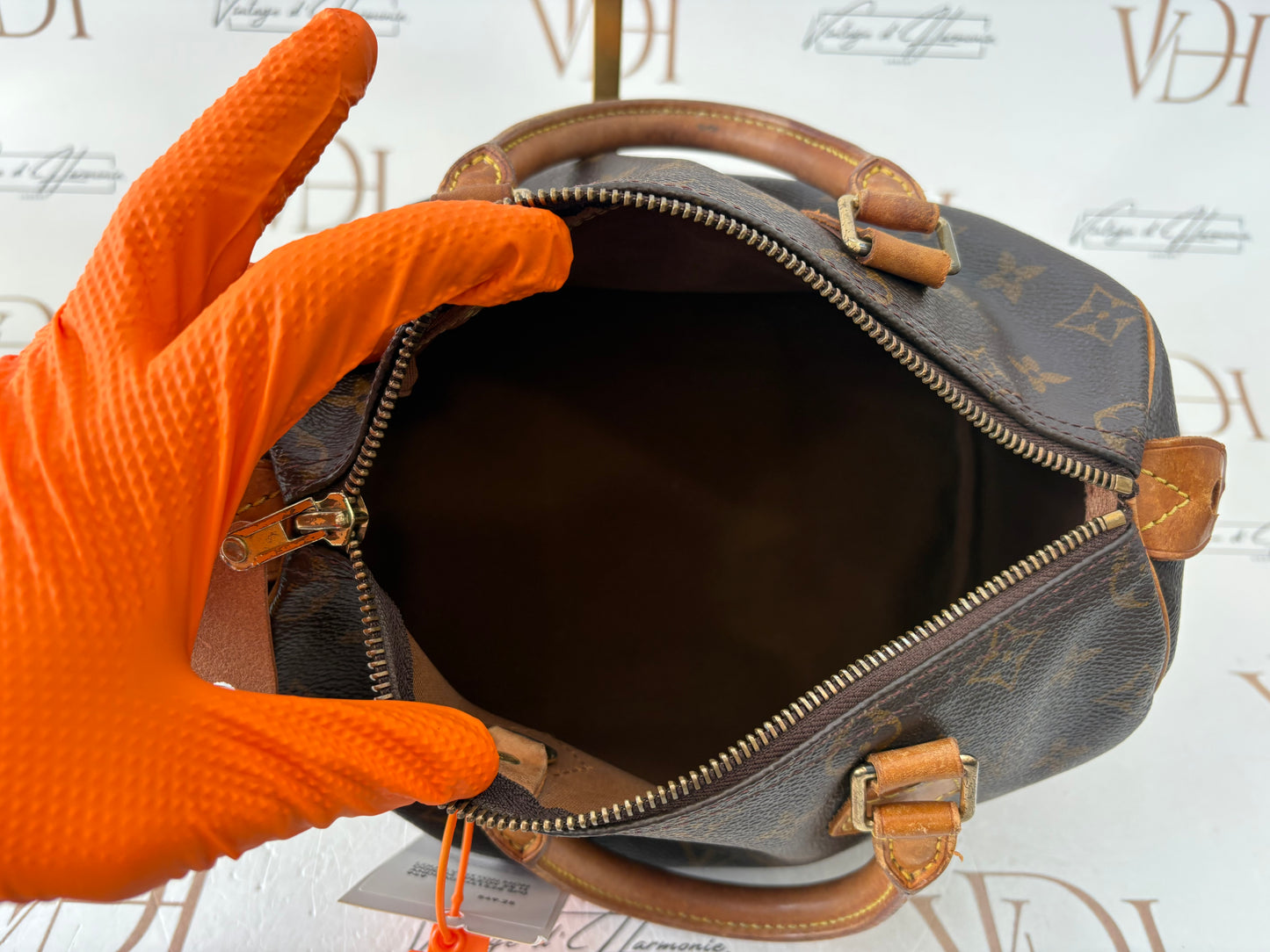 017738 - Louis Vuitton Speedy 25