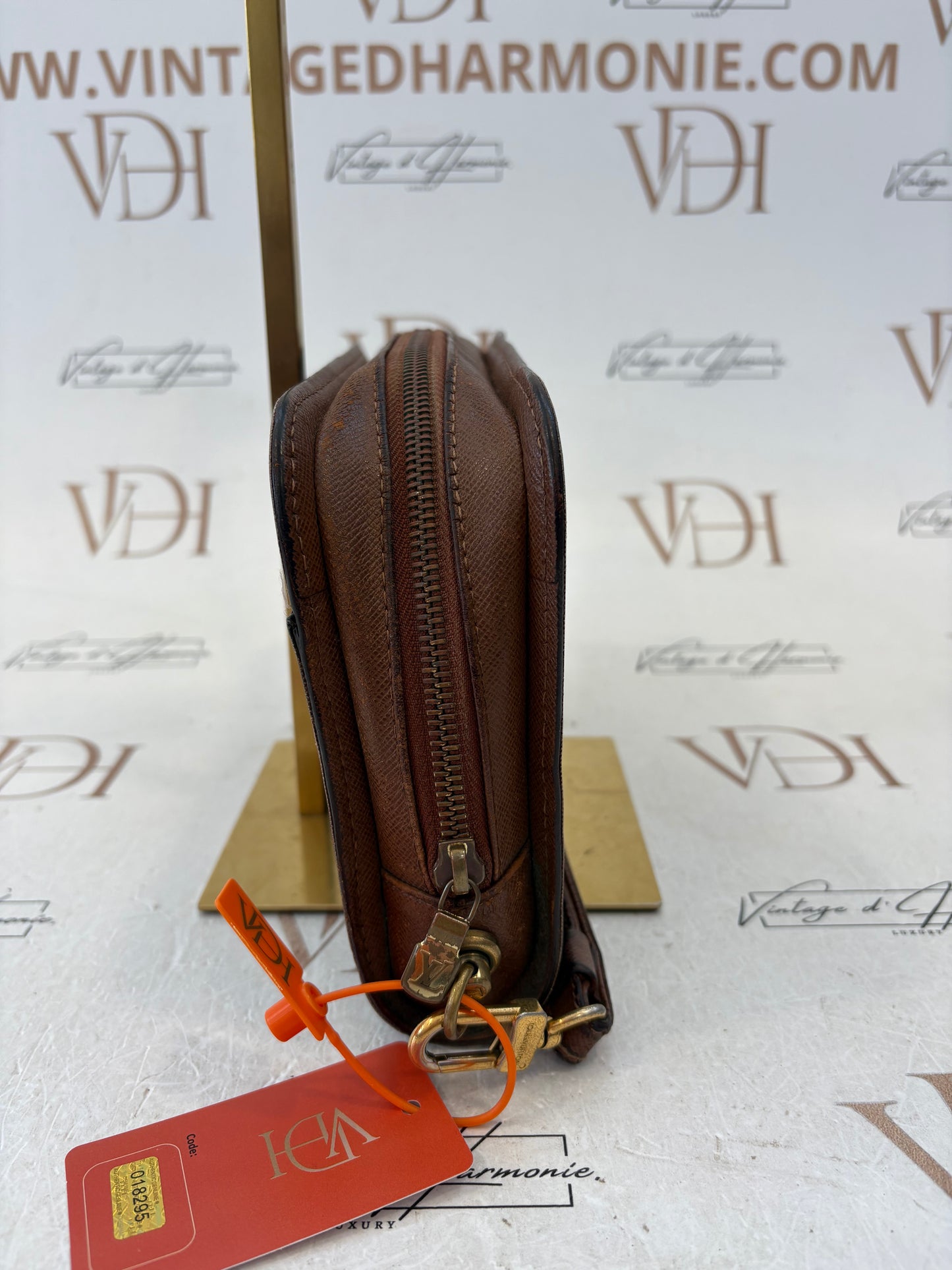 018295 - Louis Vuitton Orsay