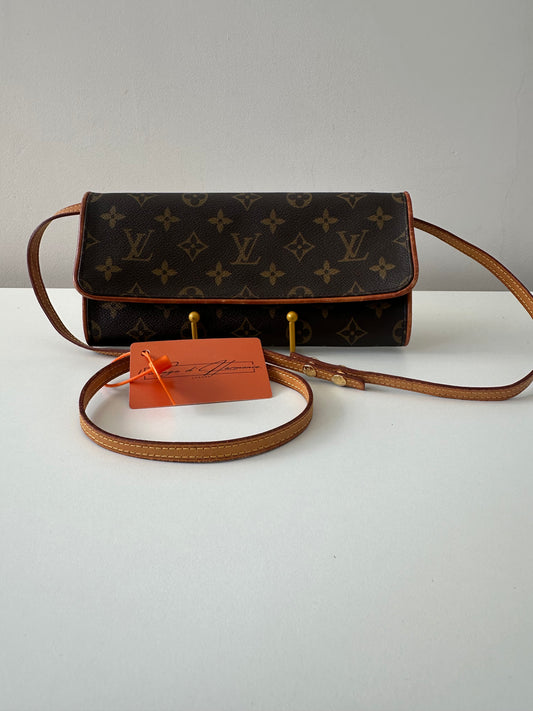 Louis Vuitton Pochette Twin GM