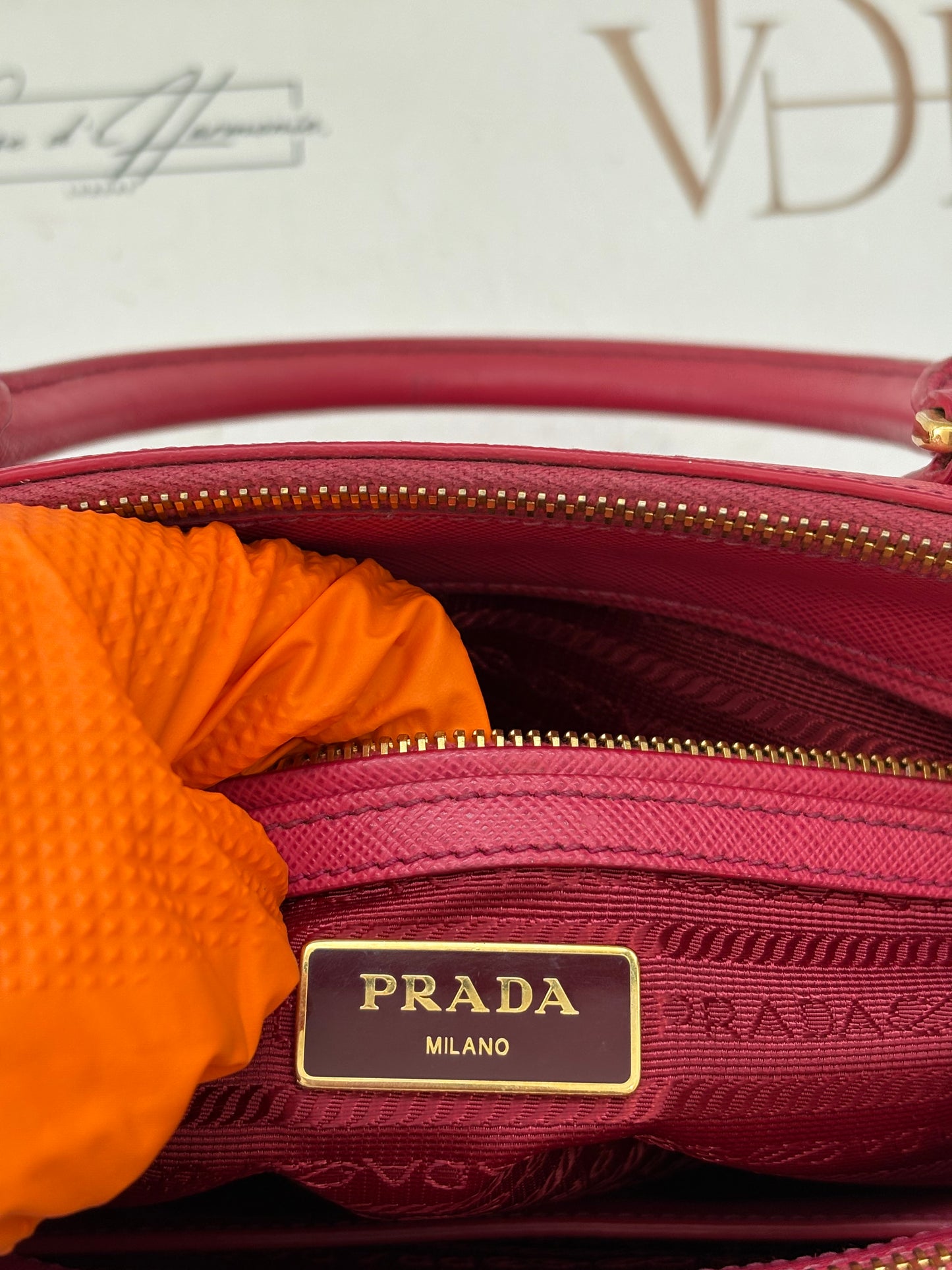 200888 - Prada Galleria