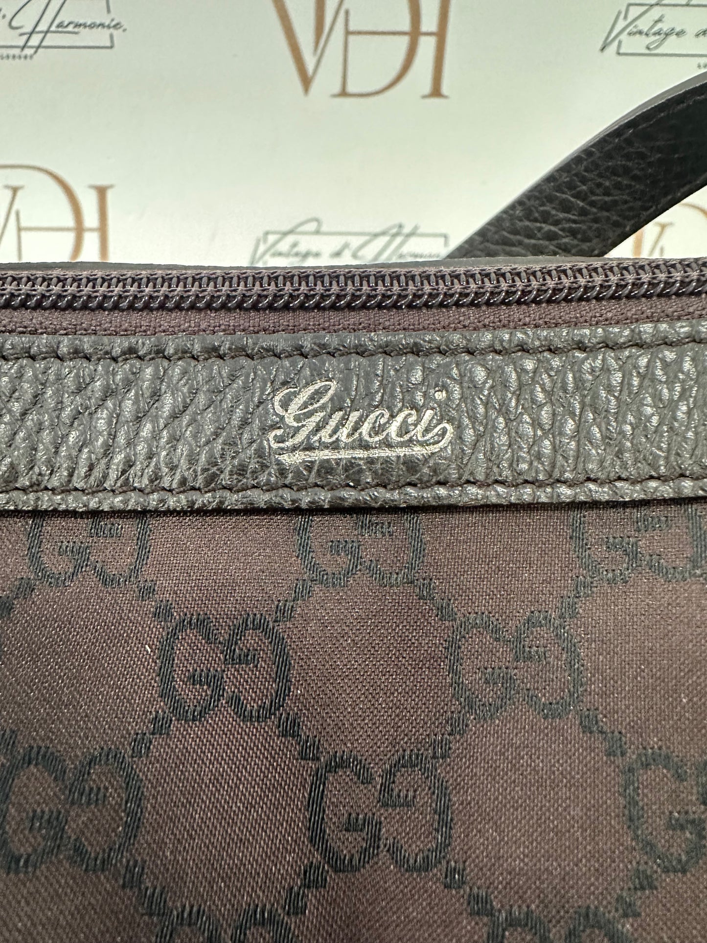 382880 - Gucci